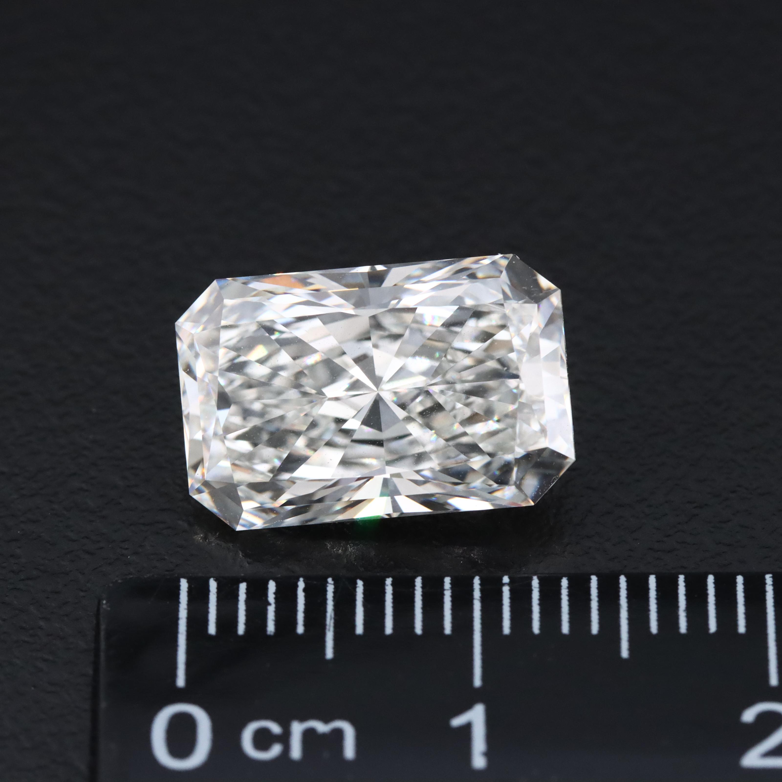 Loose 6.00 CT Lab Grown Diamond with IGI Report