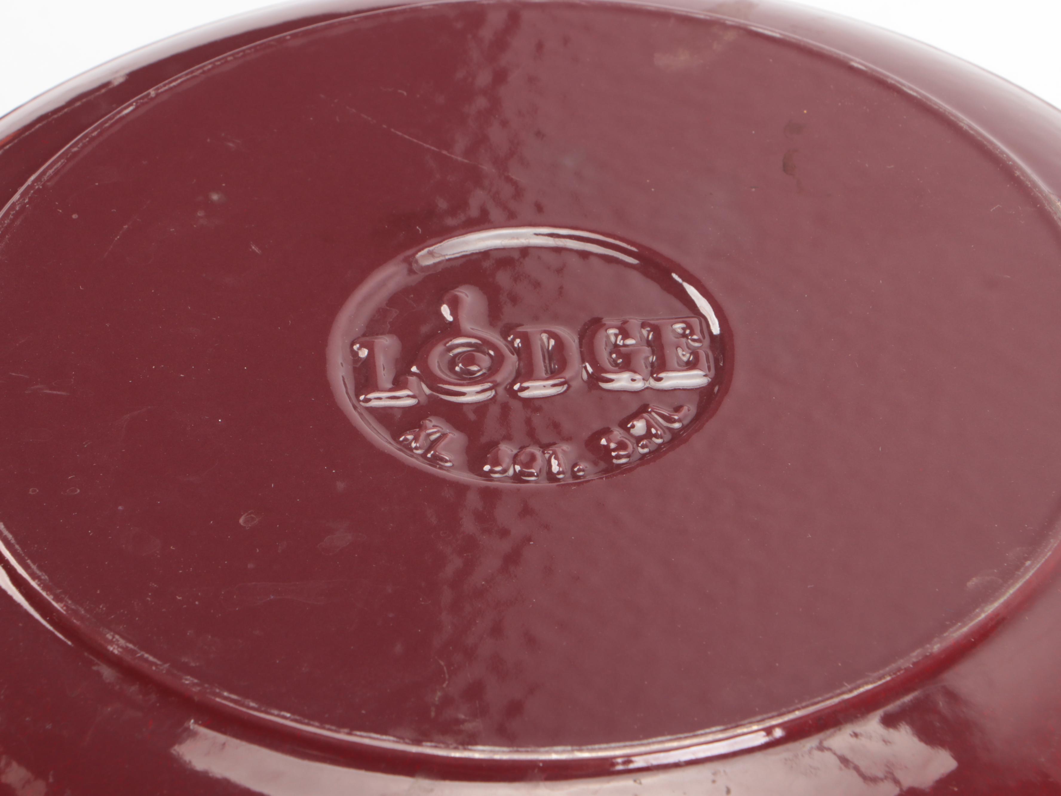 Lodge Enamel Cast Iron Dutch Oven