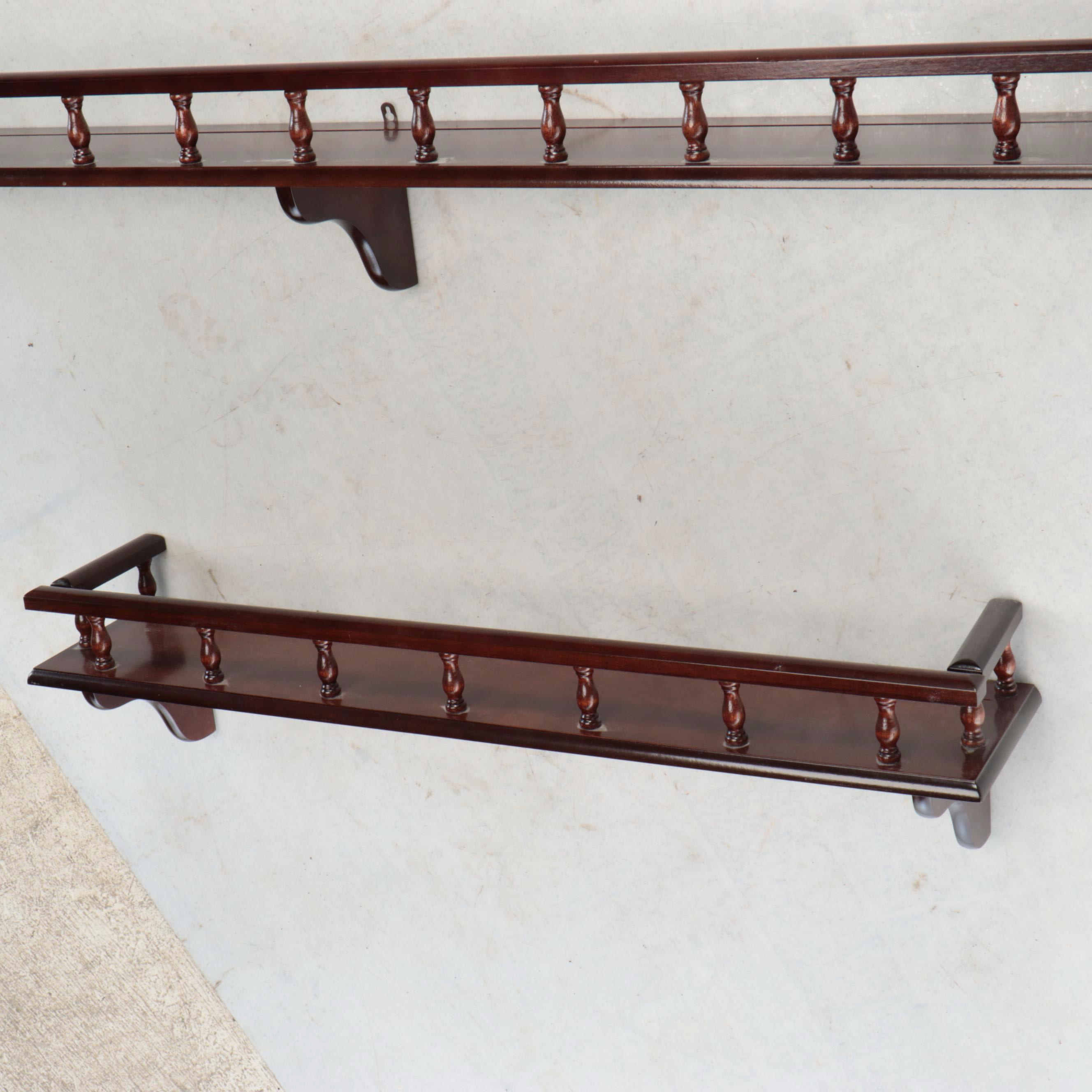 Colonial Style Mahogany Finish Wall Hanging Plate Racks
