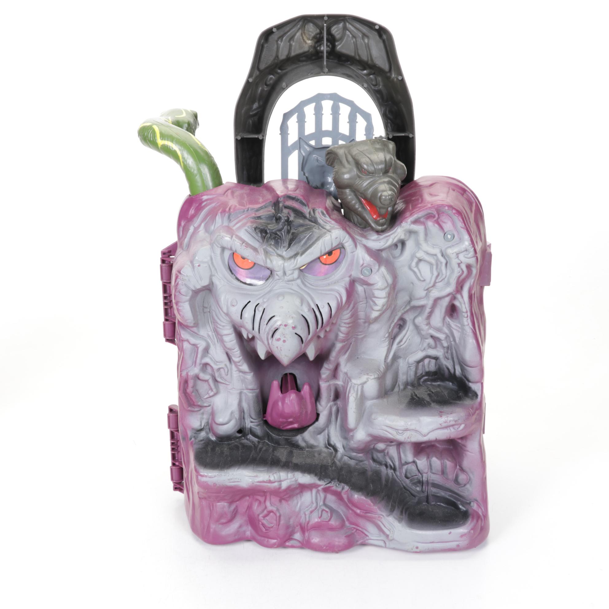 Master's of the Universe "Snake Mountain" Set & Action Figures