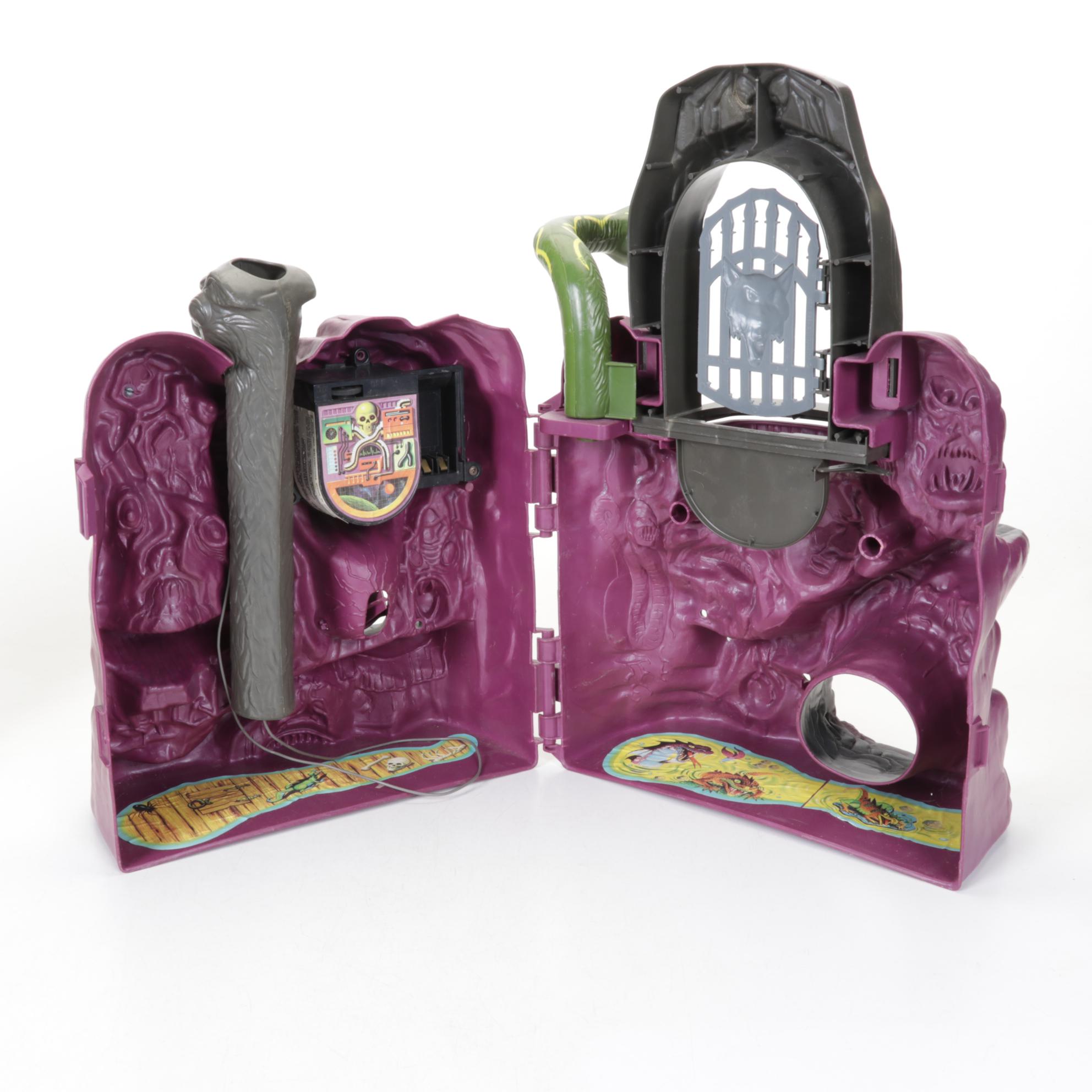 Master's of the Universe "Snake Mountain" Set & Action Figures