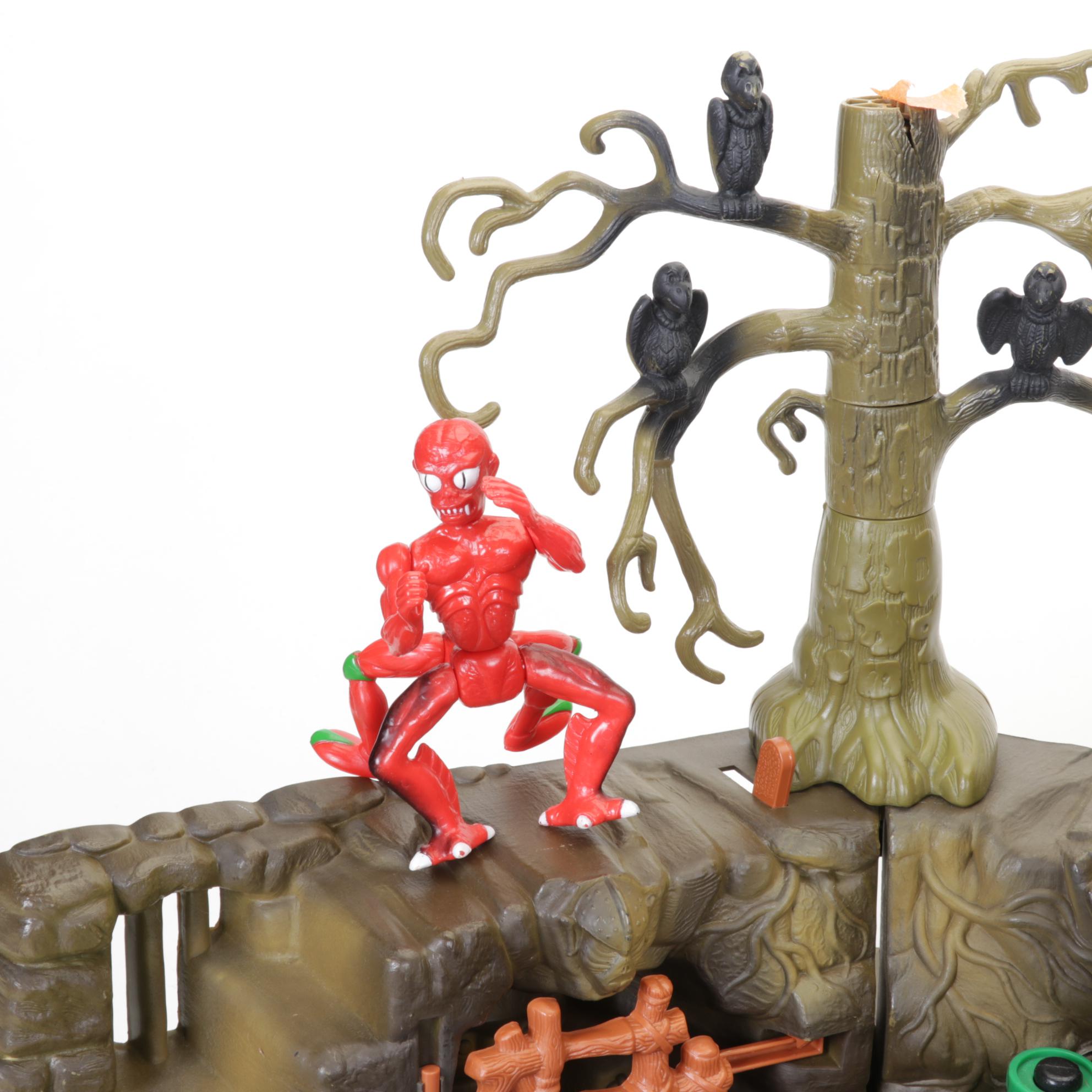 Master's of the Universe "Snake Mountain" Set & Action Figures