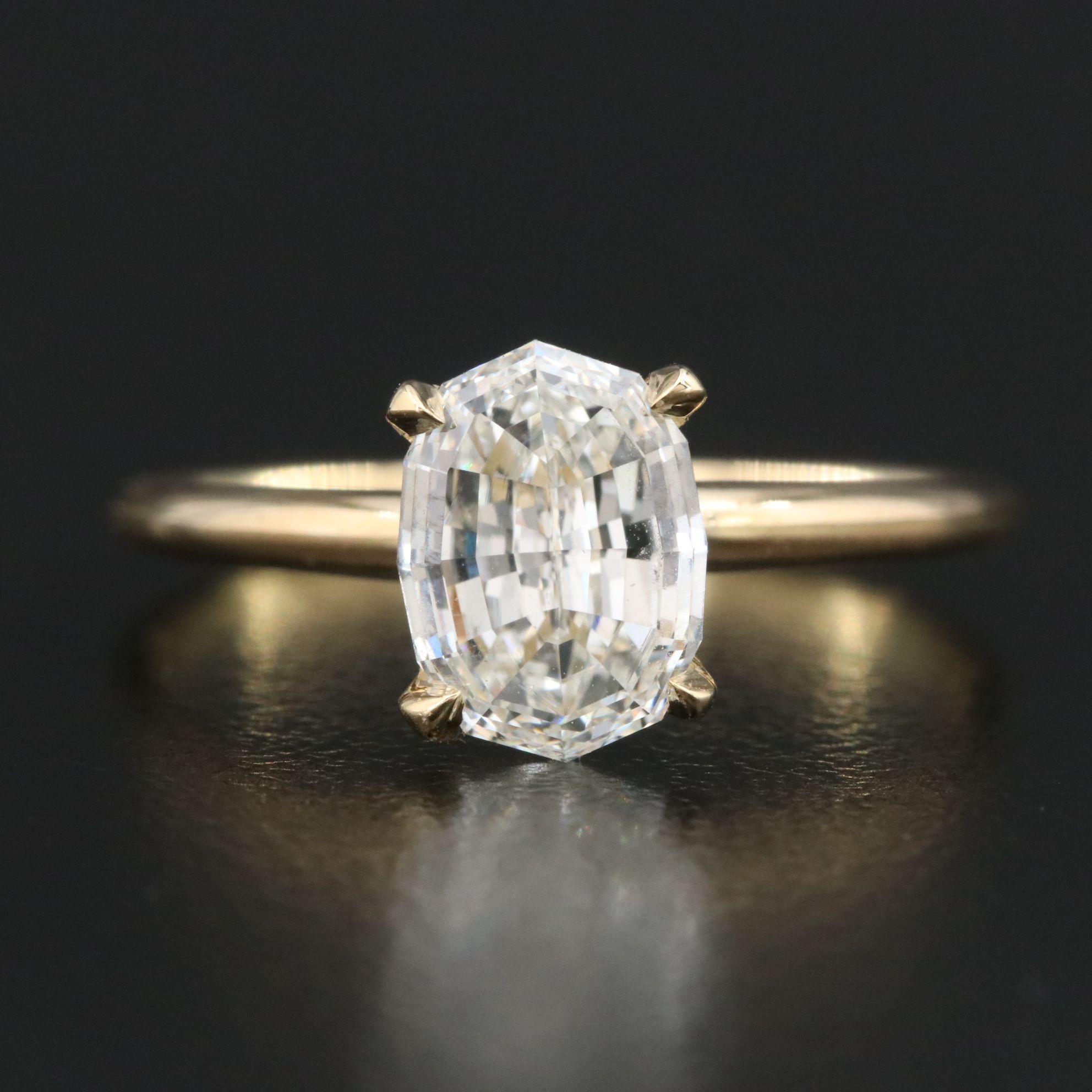 18K 2.06 CT Diamond Solitaire Ring with GIA Report