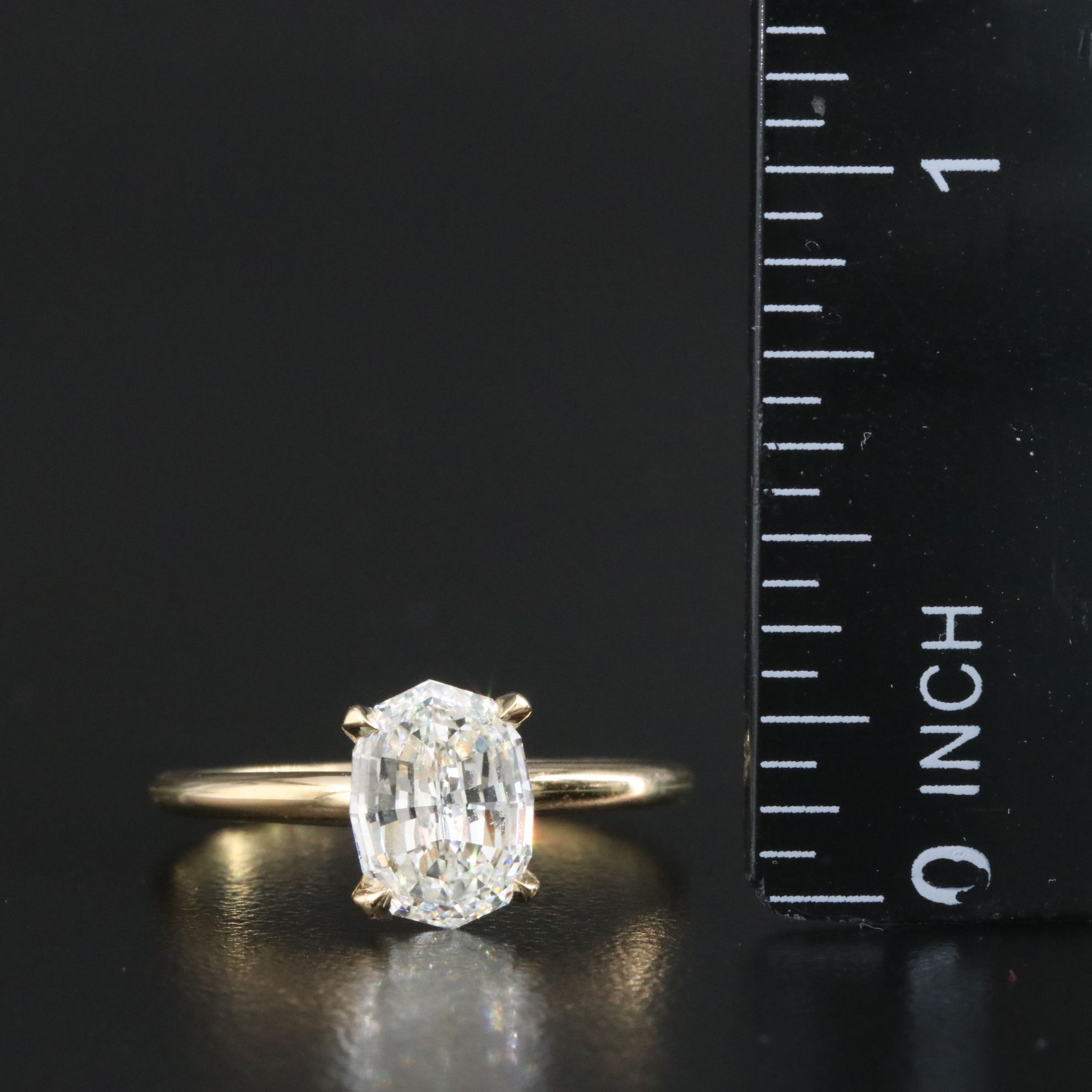 18K 2.06 CT Diamond Solitaire Ring with GIA Report