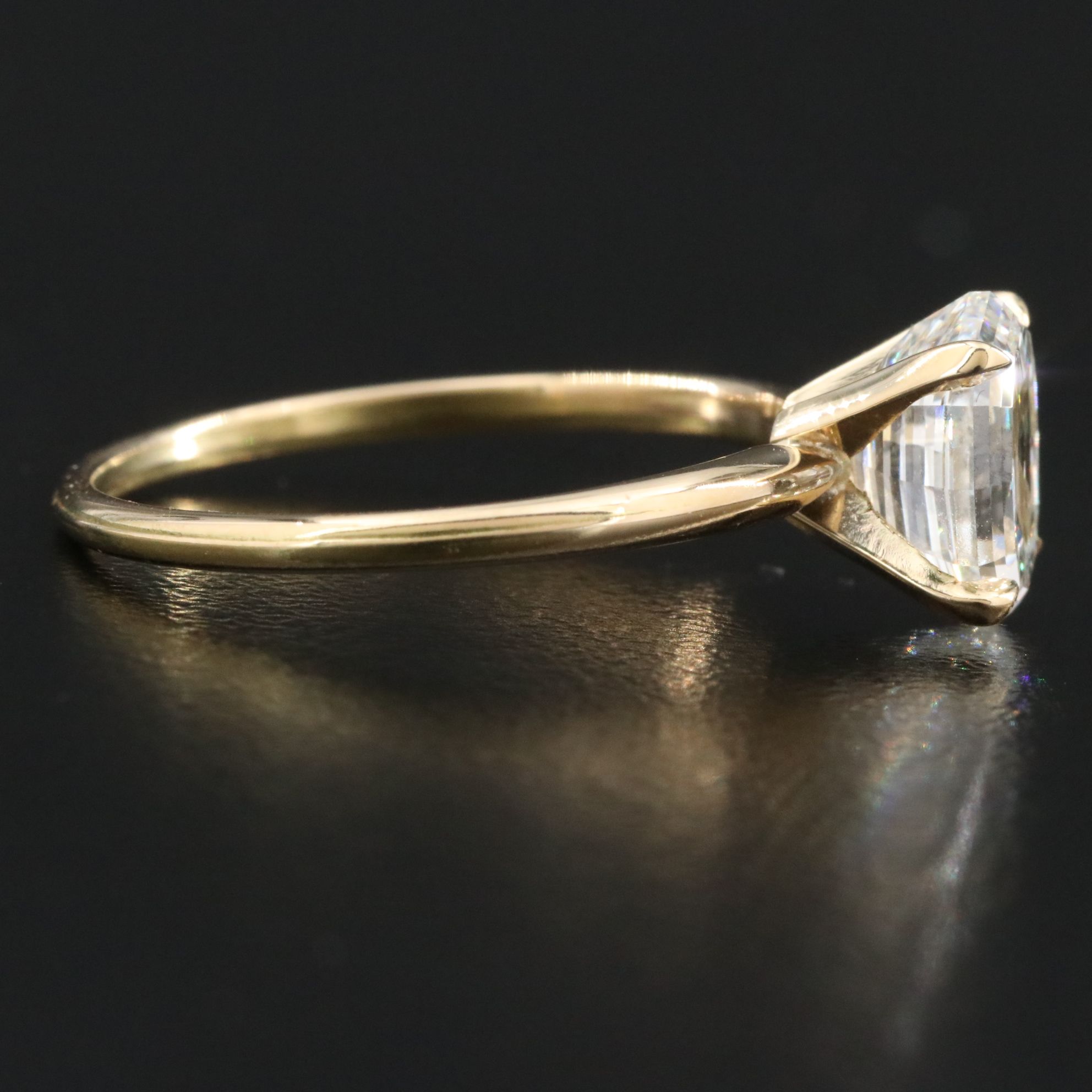 18K 2.06 CT Diamond Solitaire Ring with GIA Report