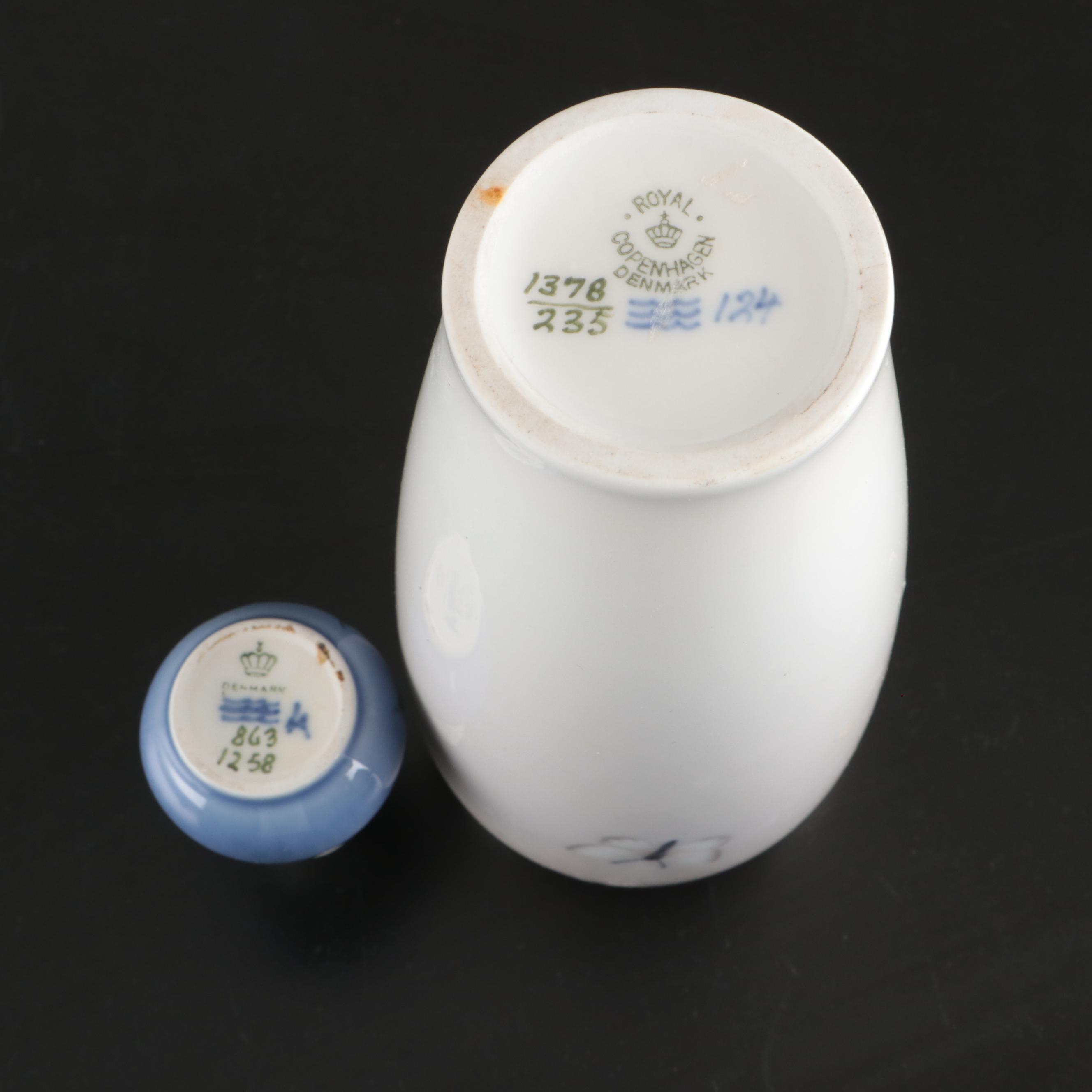 Royal Copenhagen Scenic Porcelain Table Lamp and Vases, 20th Century