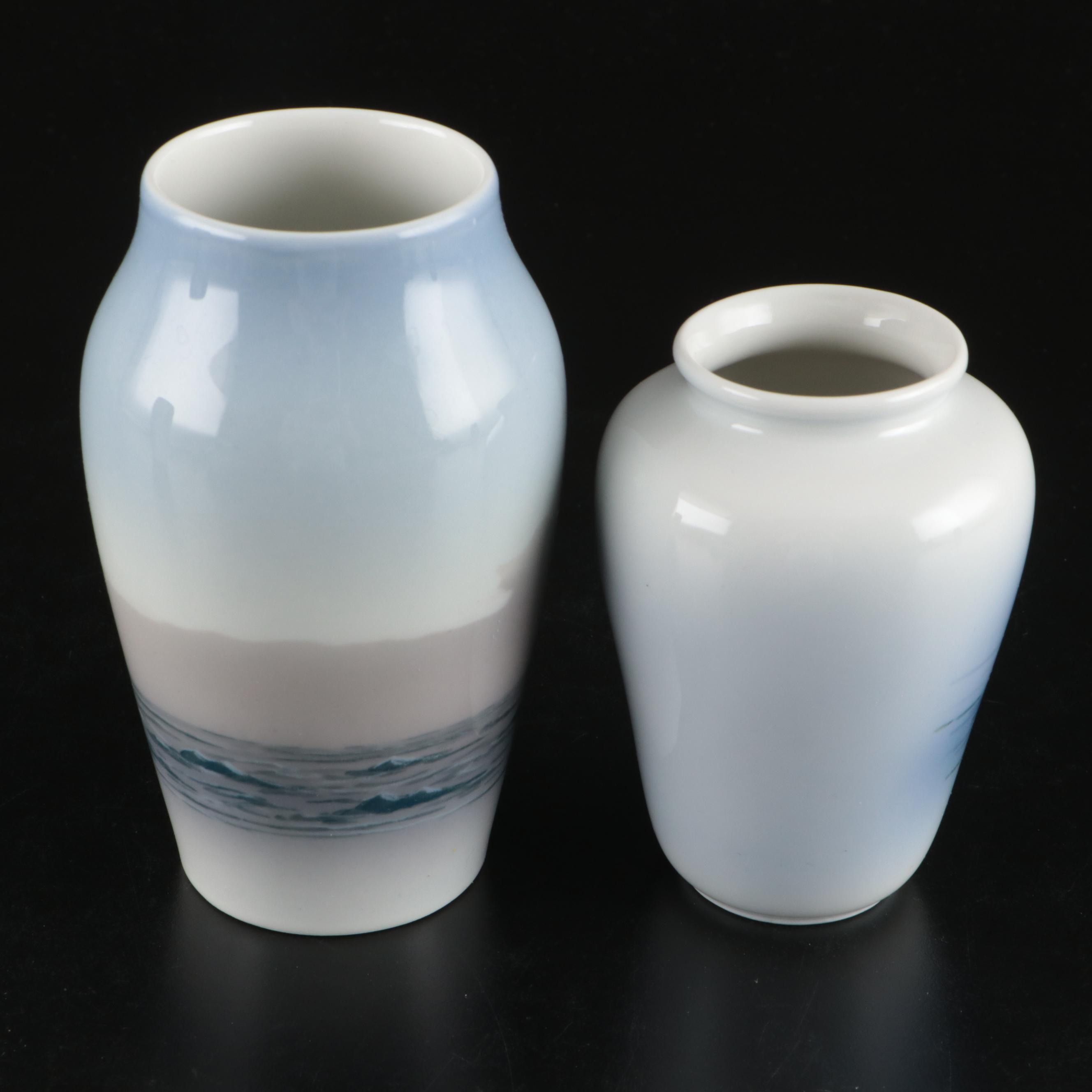 Royal Copenhagen Scenic Porcelain Table Lamp and Vases, 20th Century