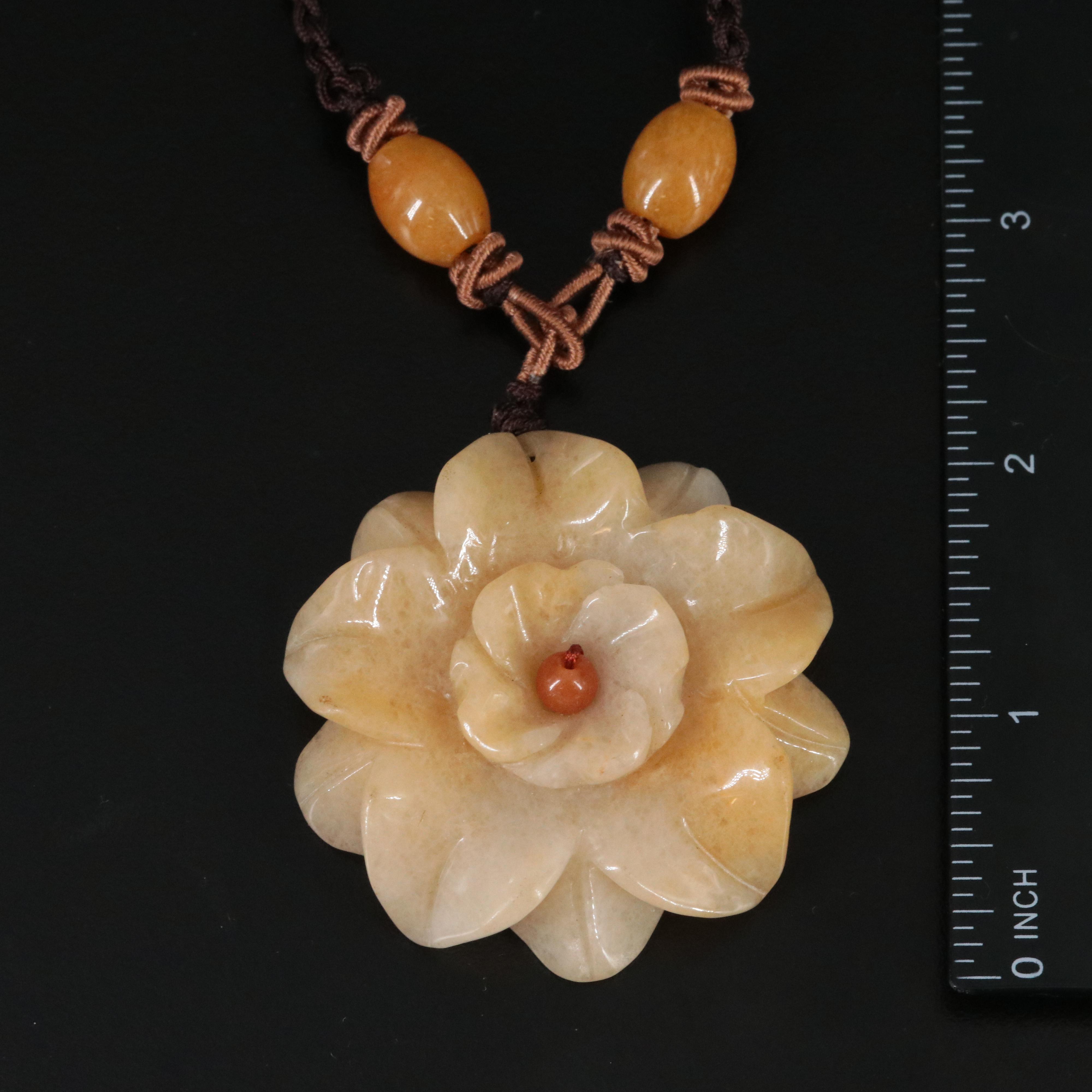 Carved Quartzite Flower Necklace