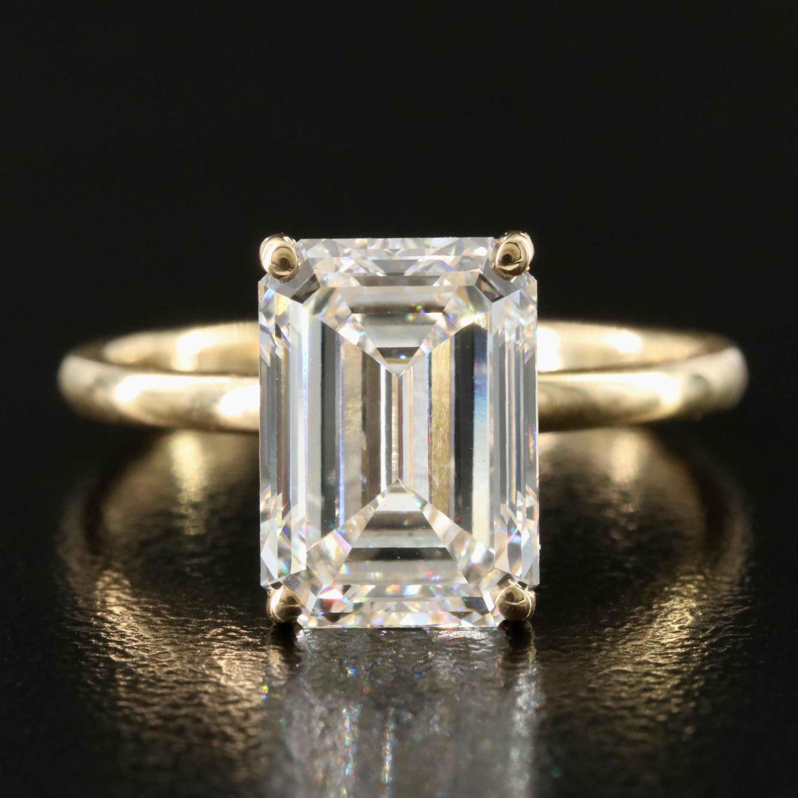 18K 4.01 CT Lab Grown Diamond Solitaire Ring with IGI Report