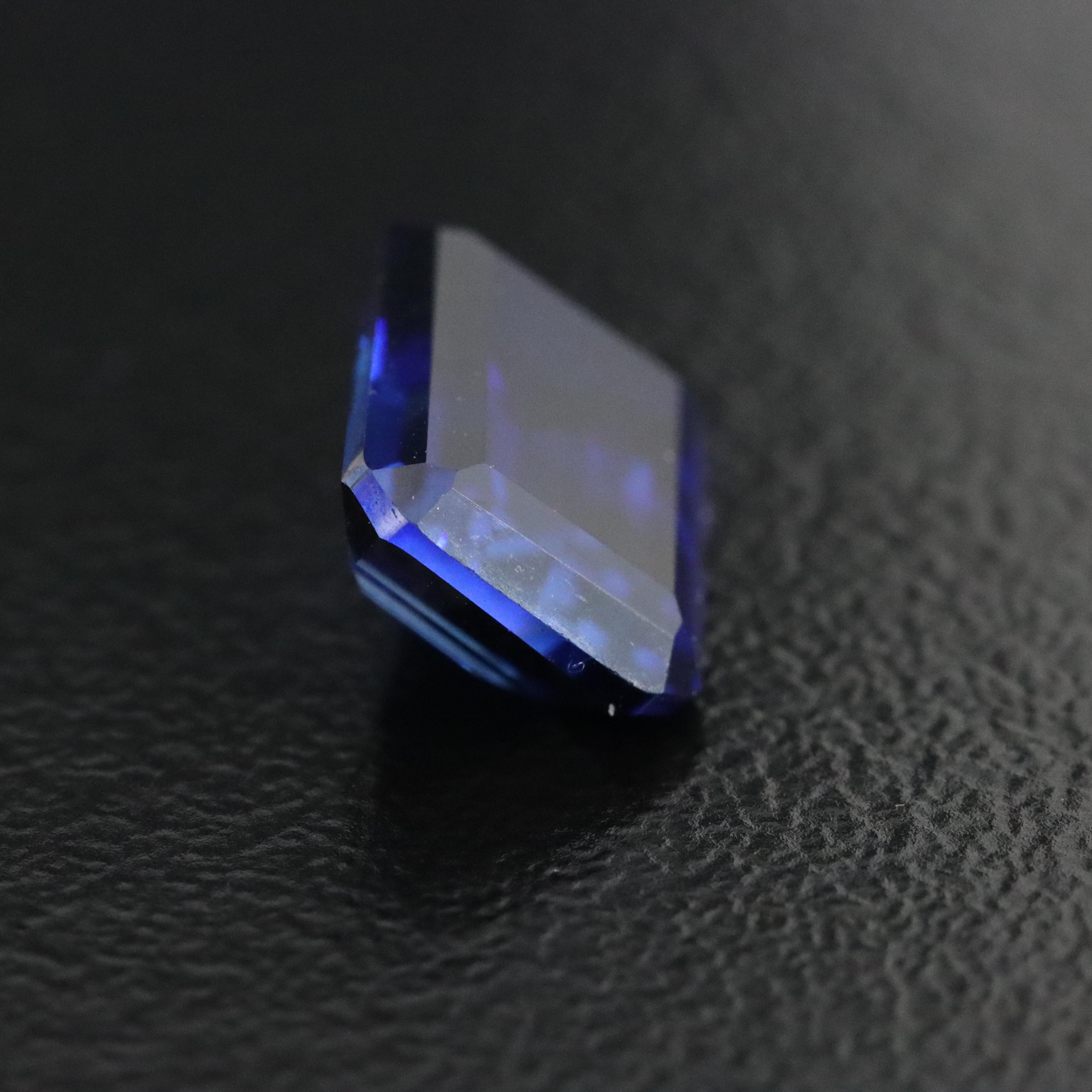 Loose 3.13 CT Lab Grown Sapphire