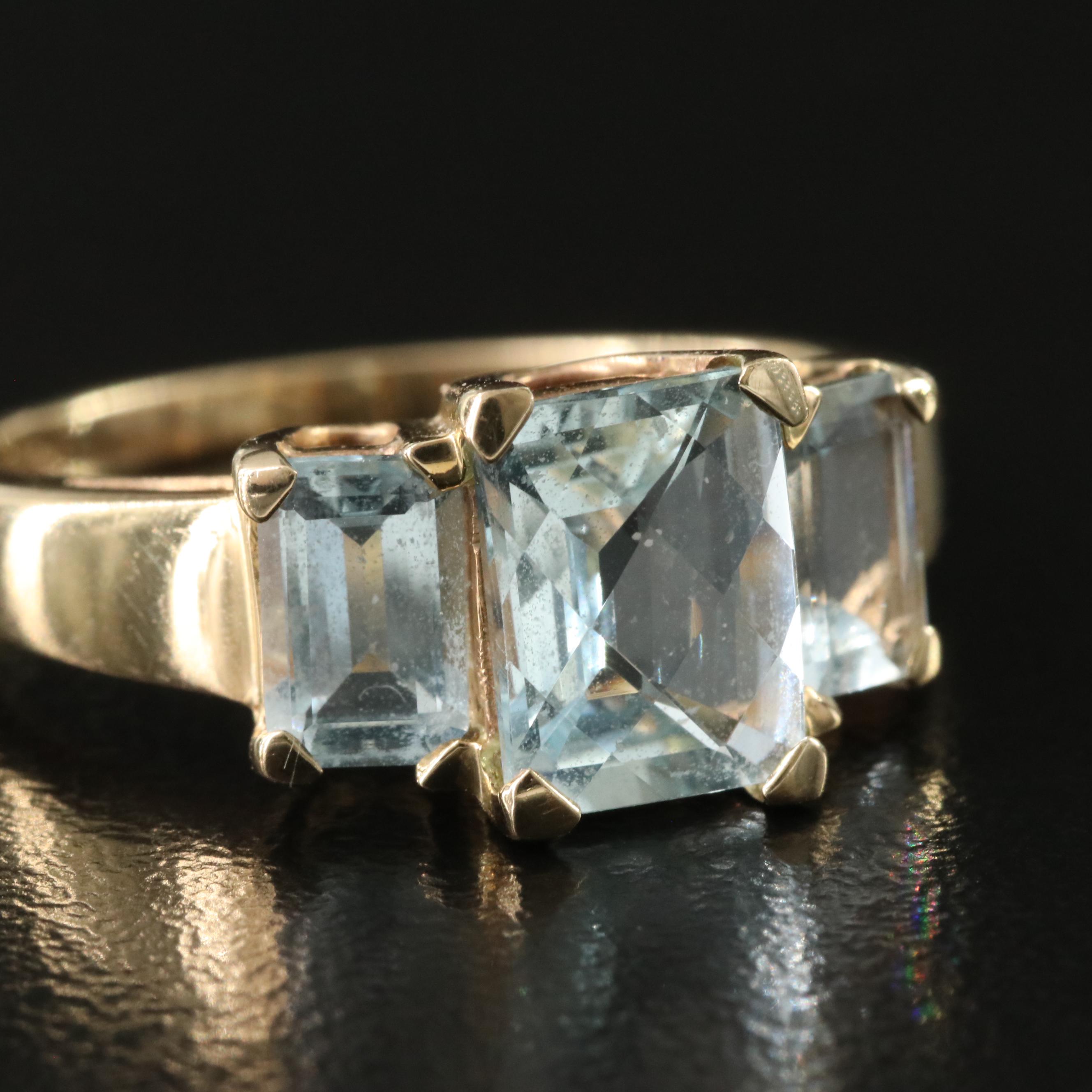 10K Aquamarine Ring