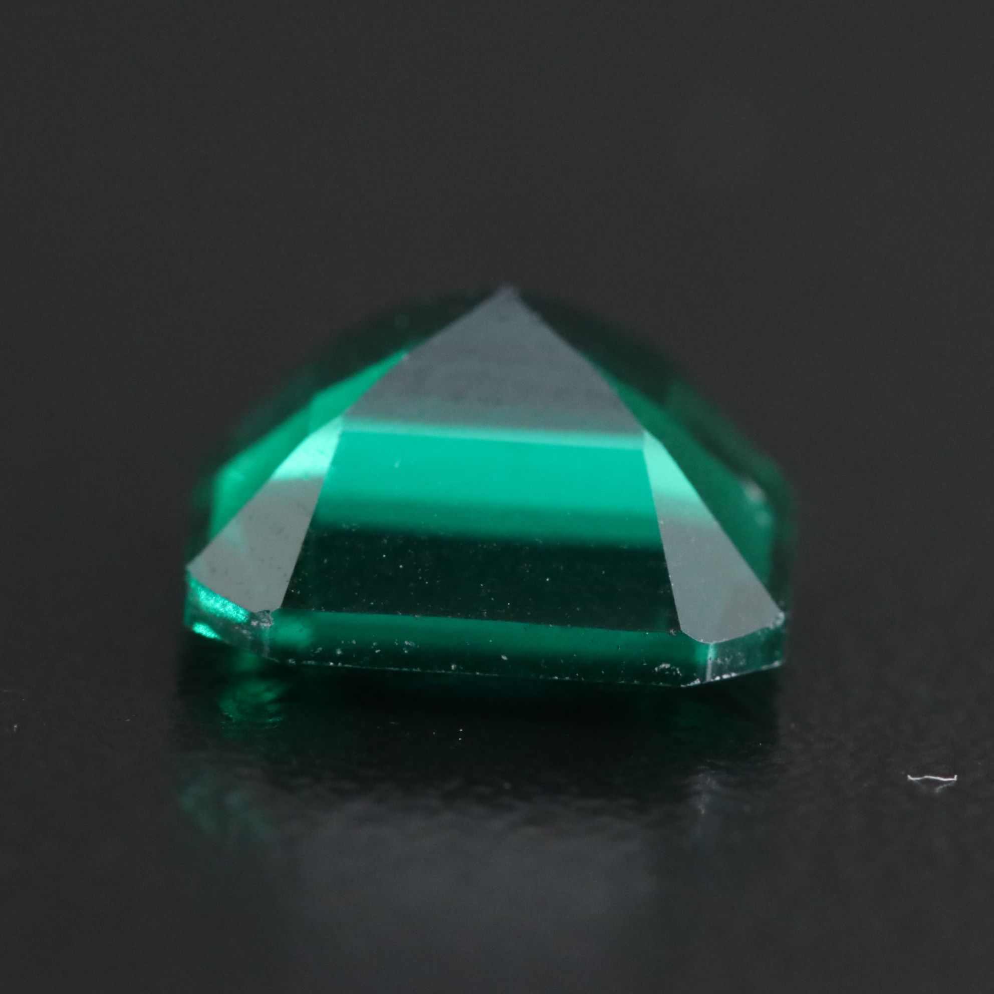 Loose 4.10 CT Lab Grown Emerald