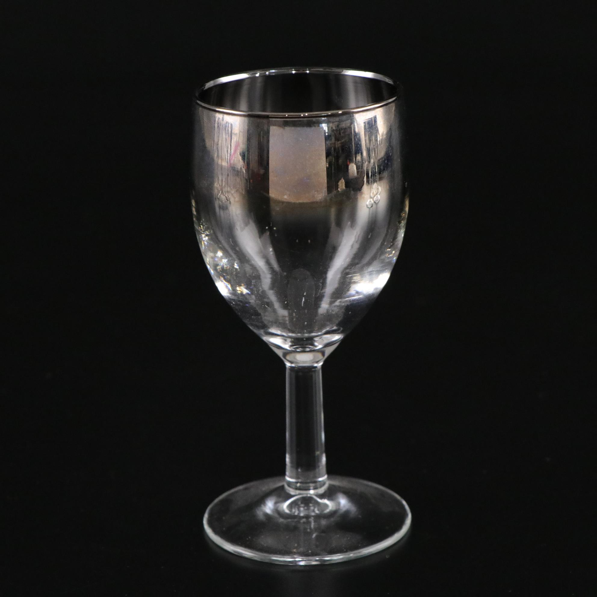 Mid Centry Modern Dorothy Thorpe Silver Fade Glasses & Caddy