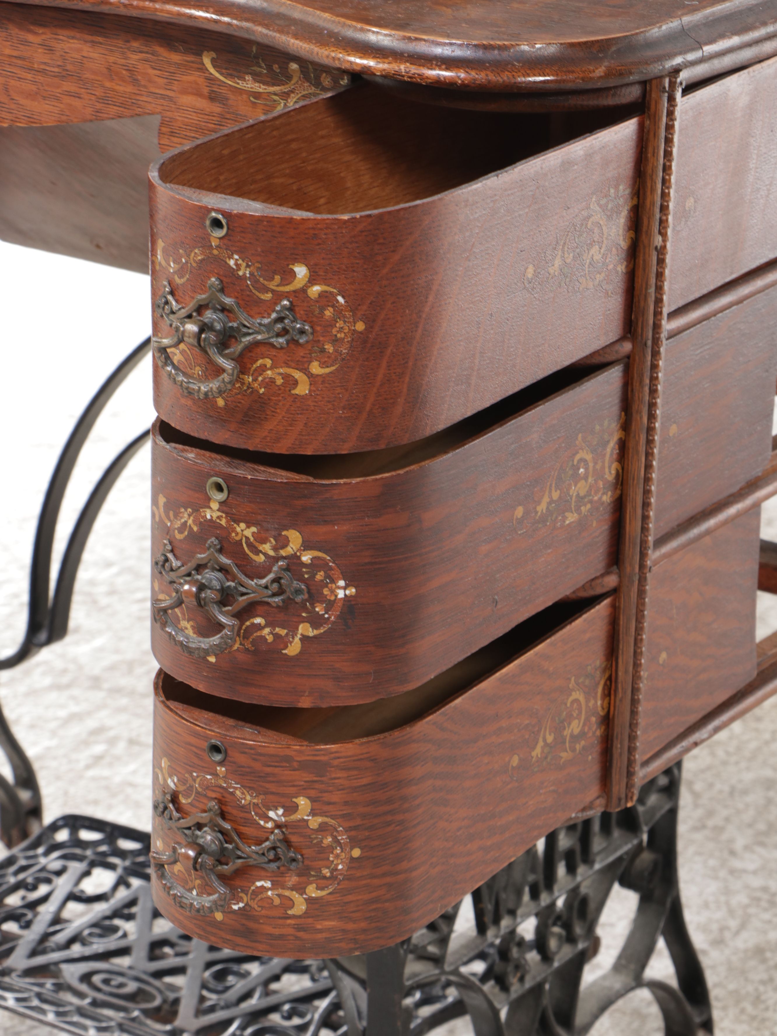 Montgomery Ward Tiger Oak Treadle Table & Windsor-B  Sewing Machine