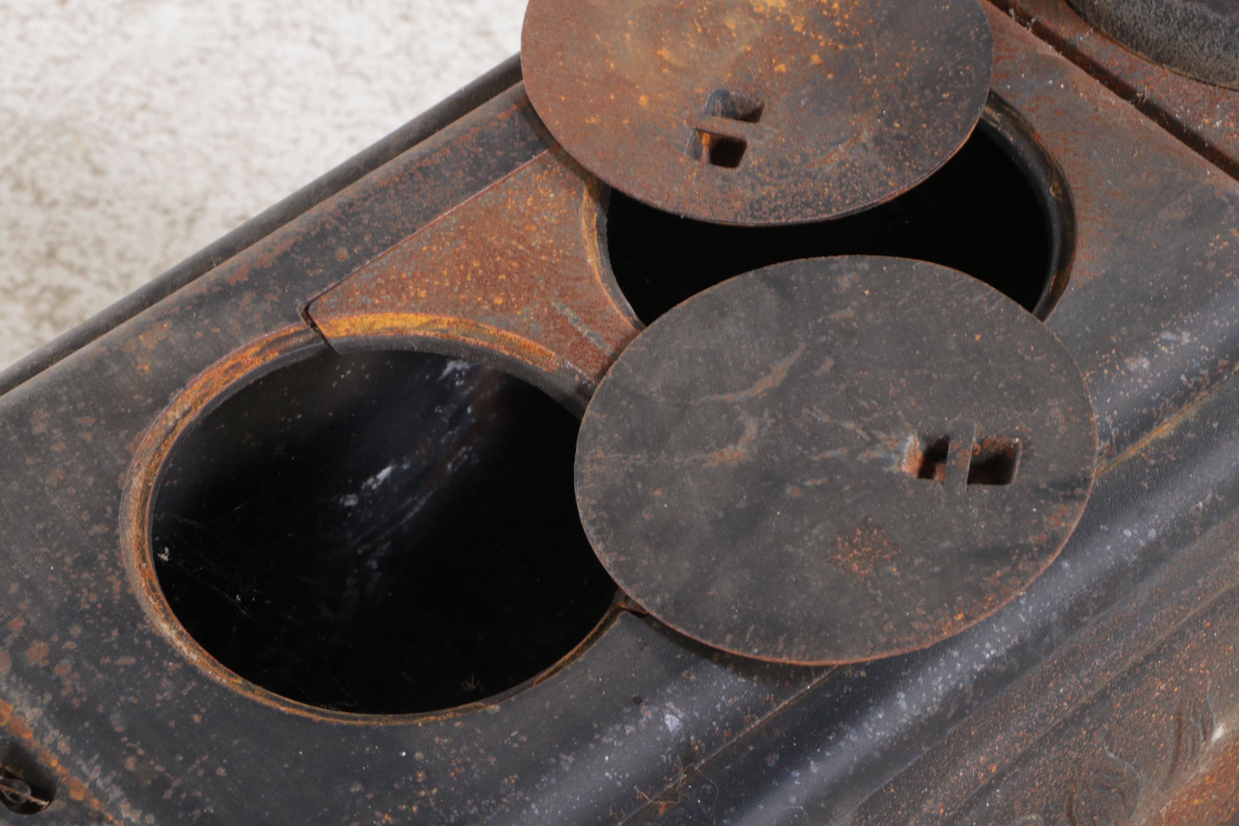 US Stove Company Cast Iron Wood Burning Stove