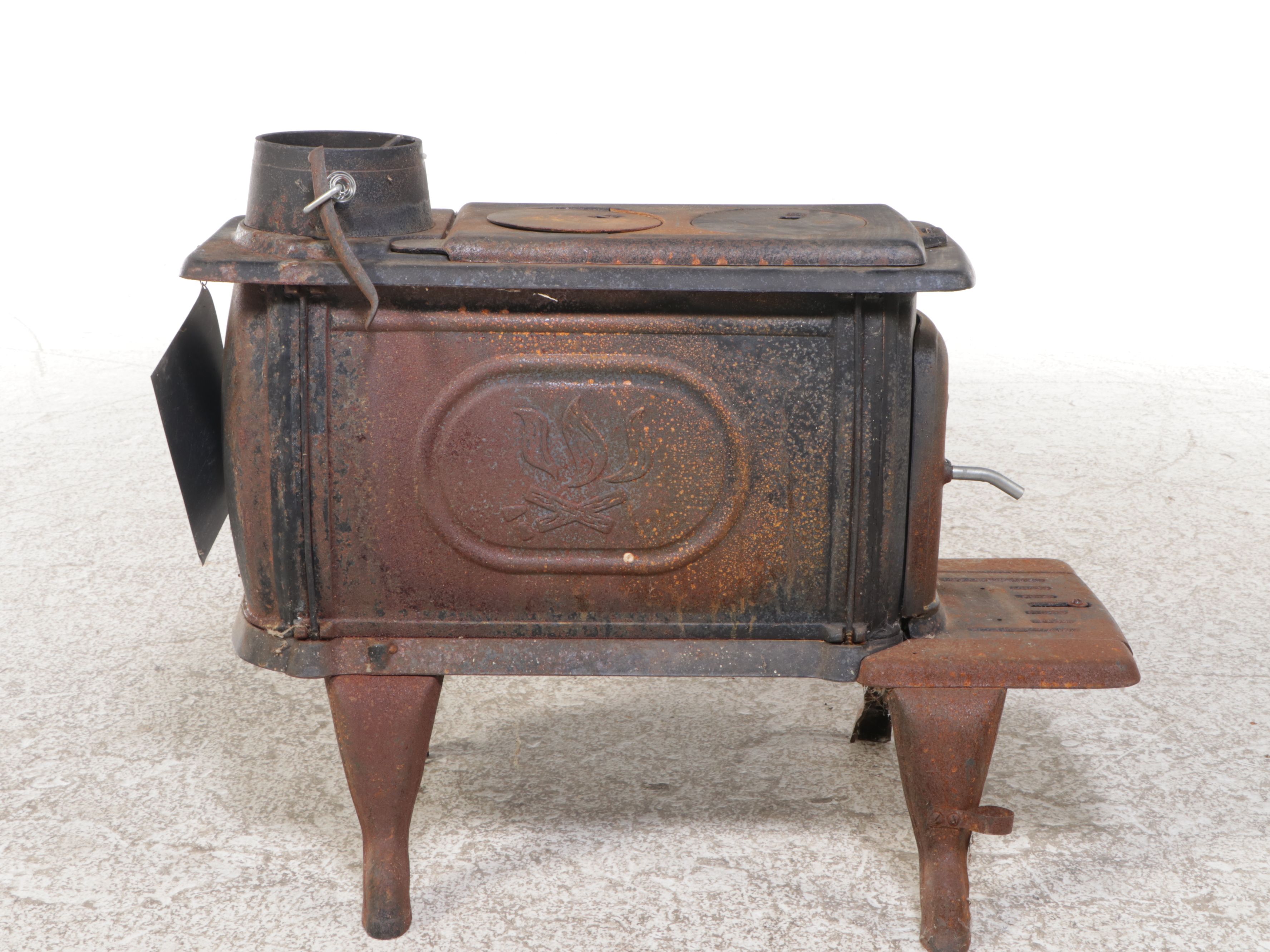 US Stove Company Cast Iron Wood Burning Stove