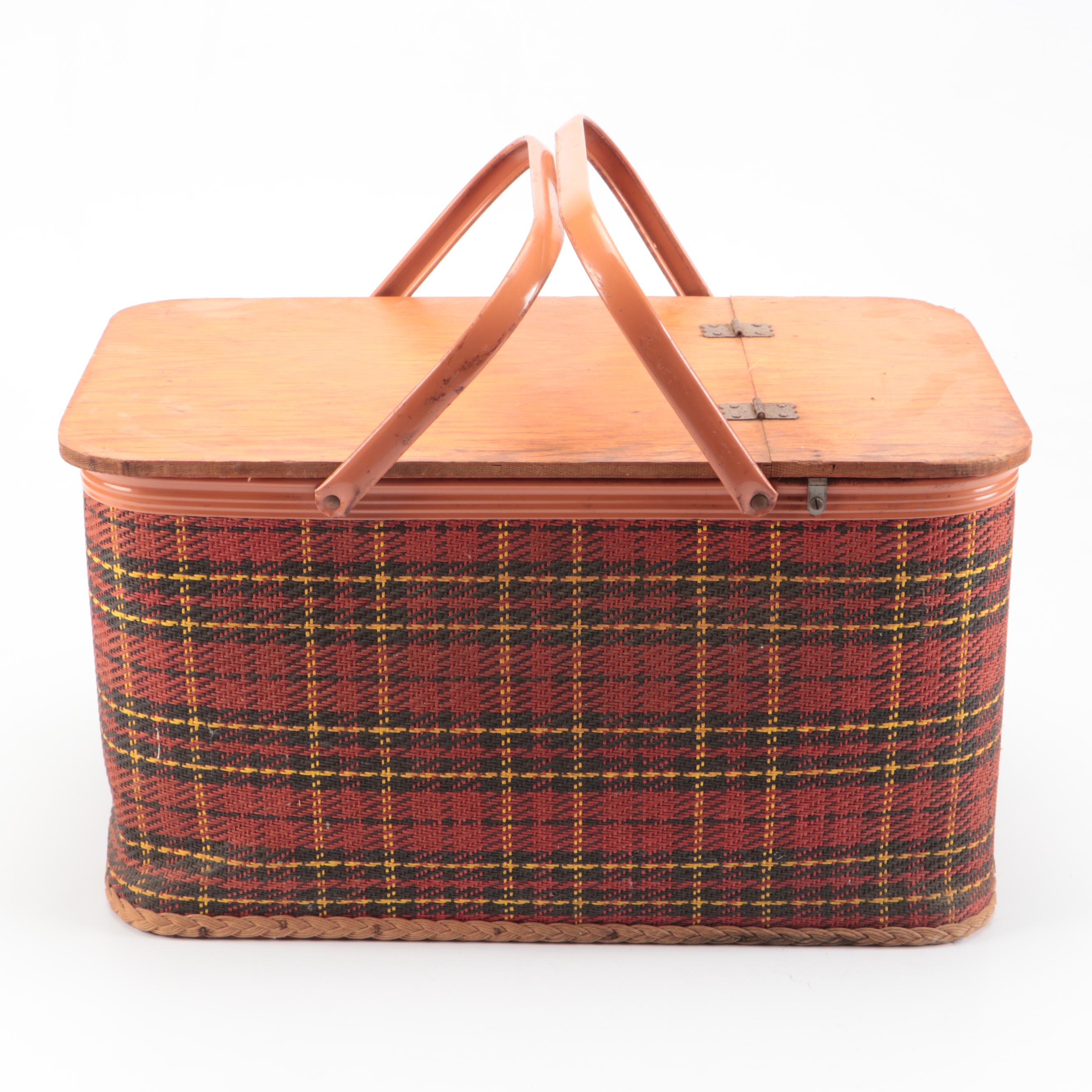 Vintage Redmon with West Hindge Picnic Baskets and Disposable Tableware