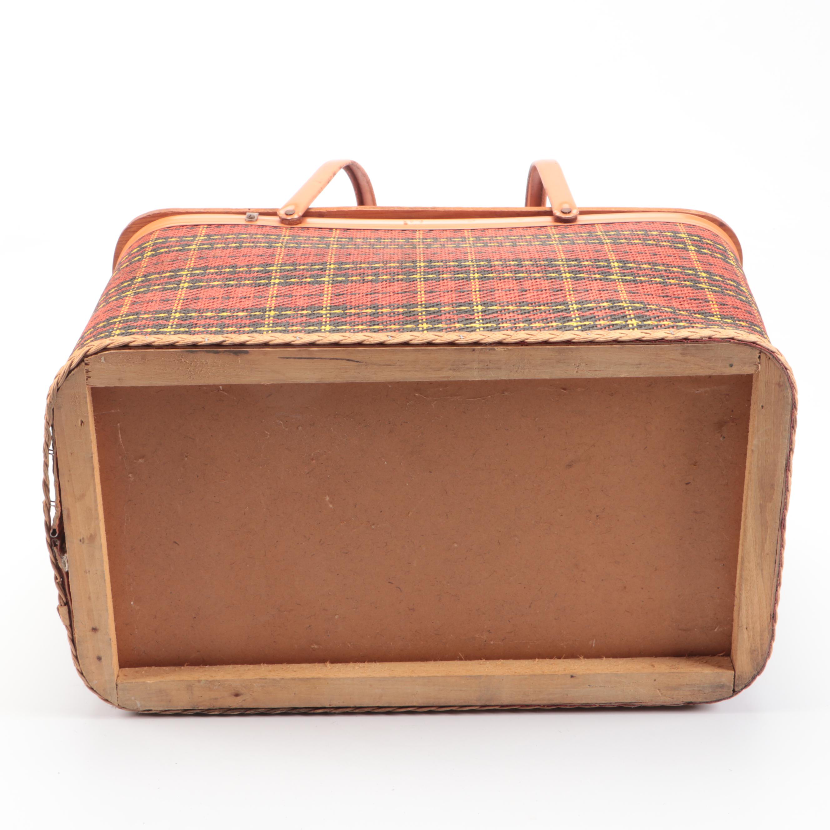 Vintage Redmon with West Hindge Picnic Baskets and Disposable Tableware