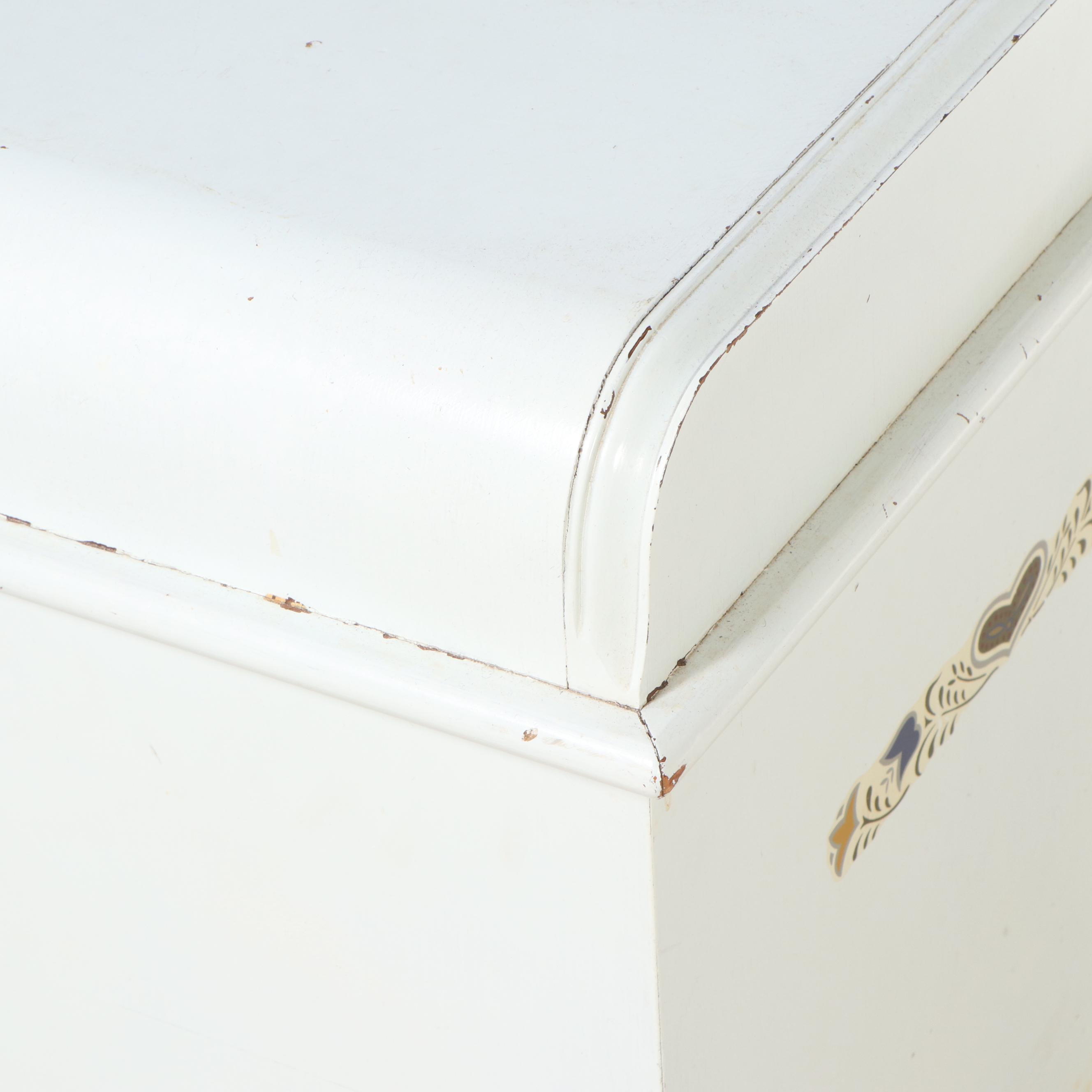 Lane Painted Waterfall Front Blanket Chest with Cedar Lining