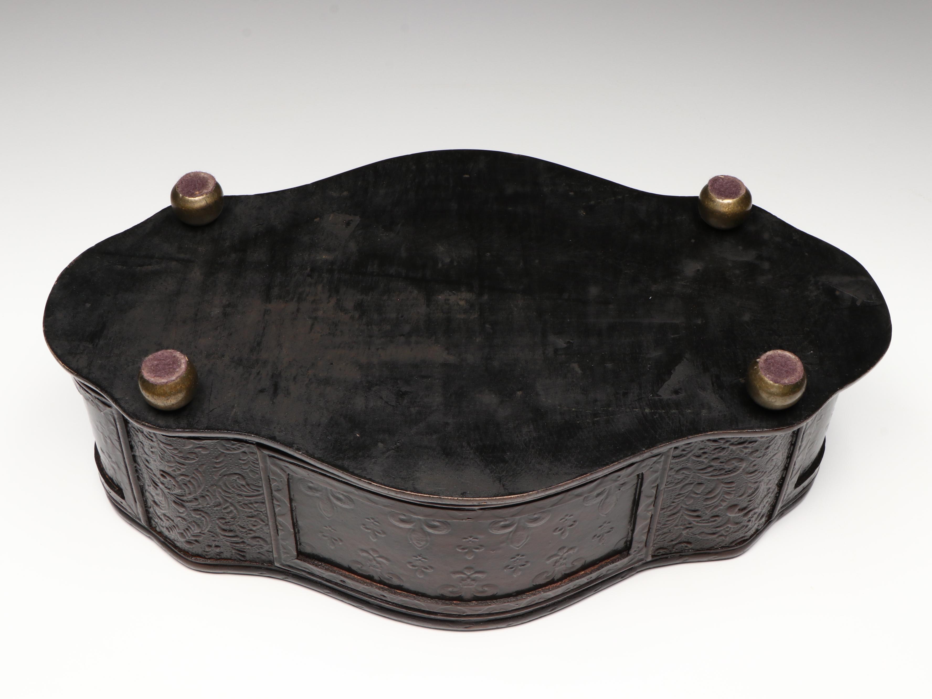 Indiana Glass Green Kings Crown Thumbprint Goblets with Wooden Cachetpot