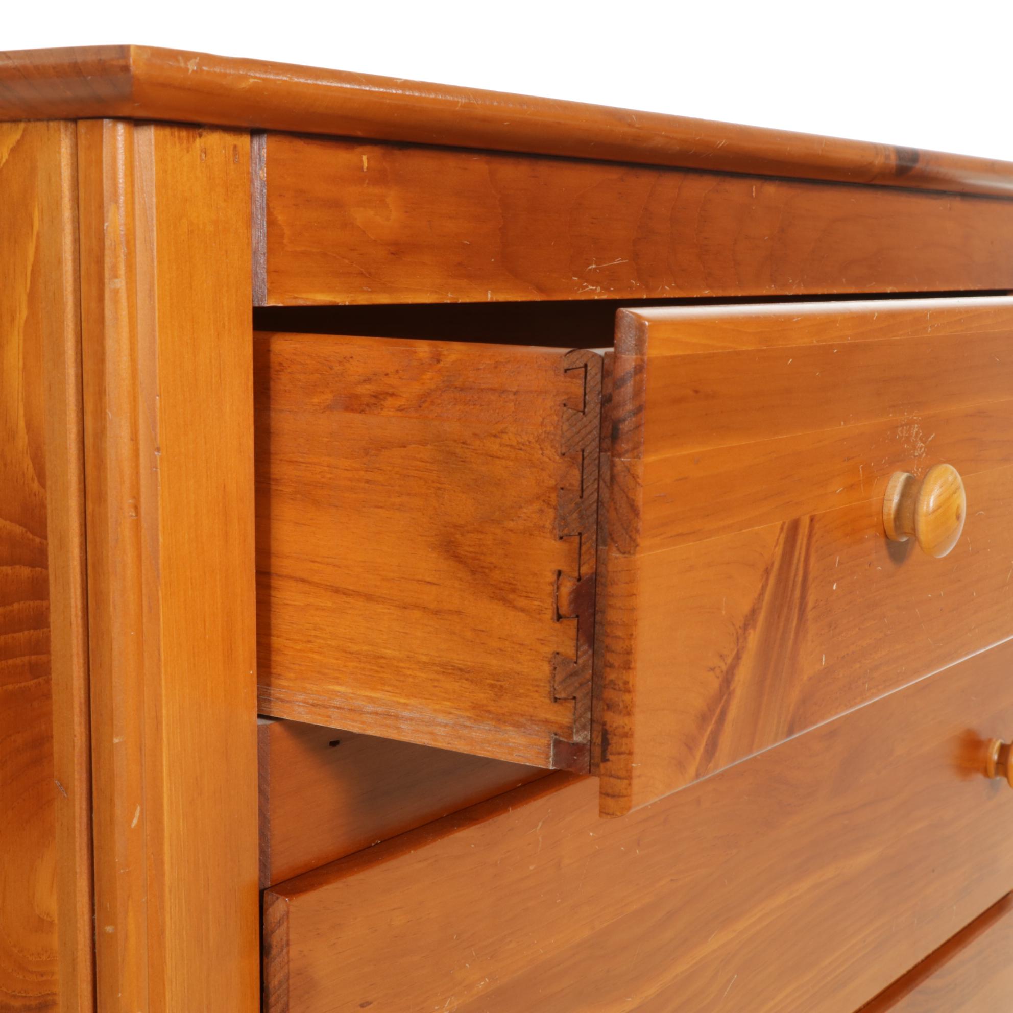 Yield House Pine Chest of Drawers, Late 20th Century