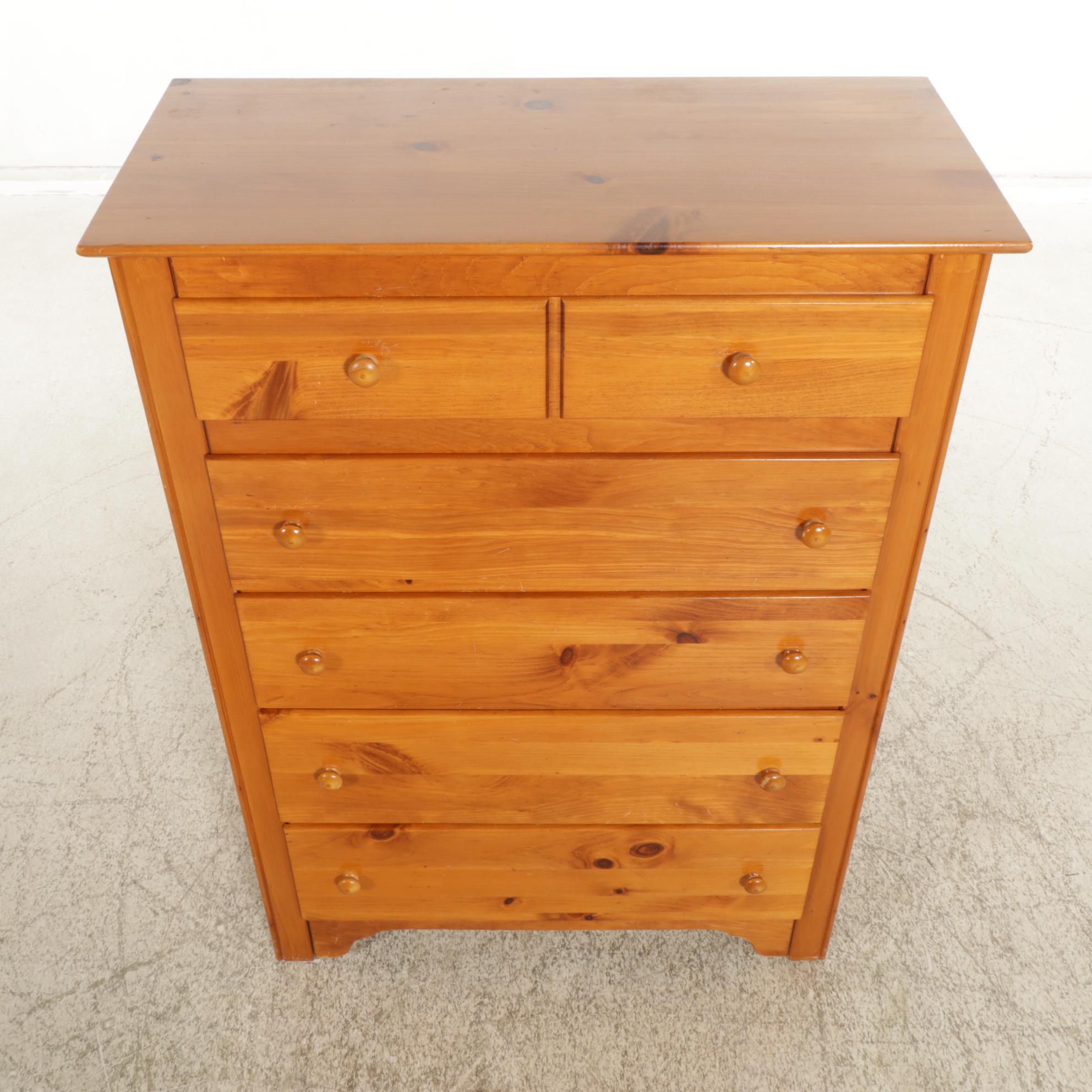 Yield House Pine Chest of Drawers, Late 20th Century