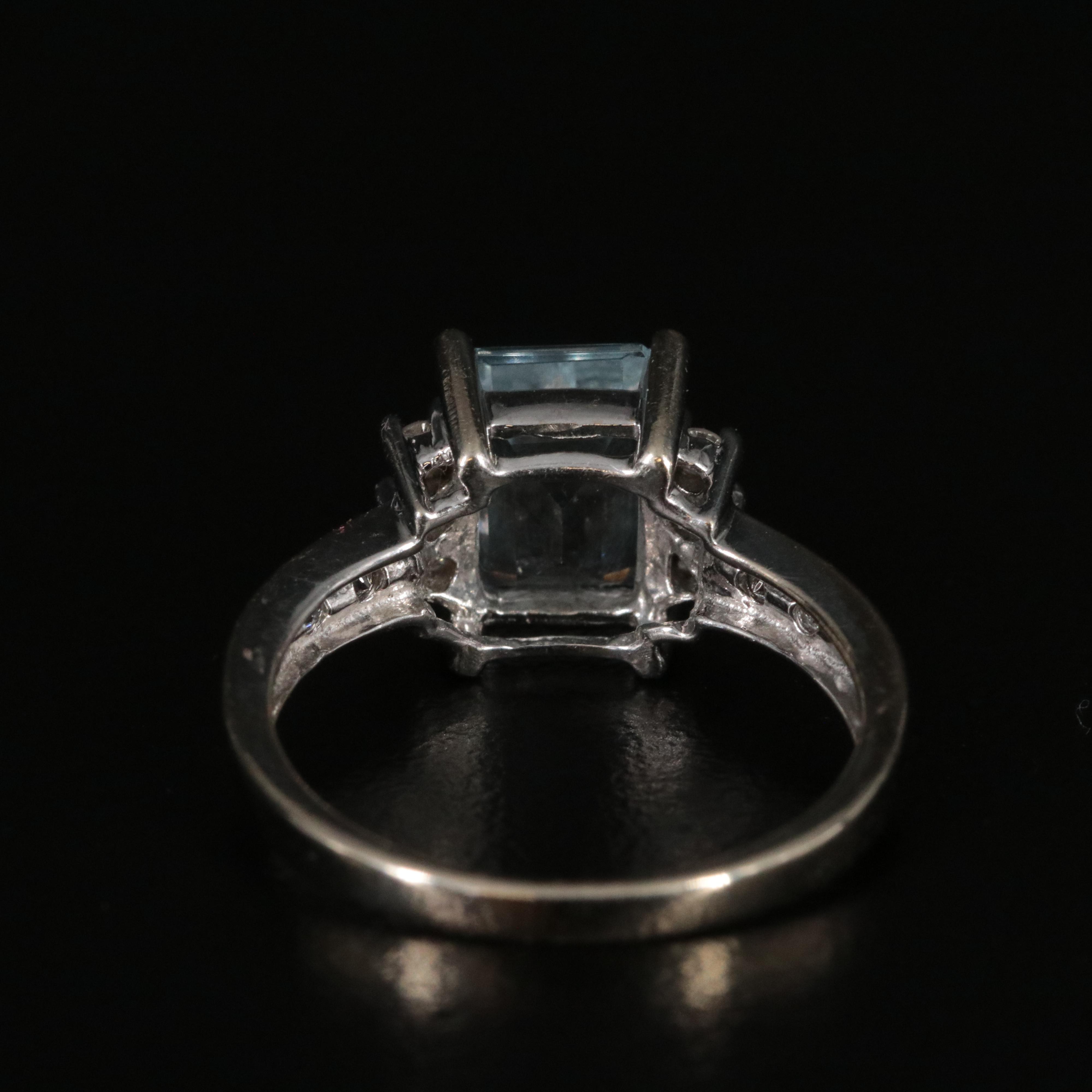 14K Aquamarine and 0.18 CTW Diamond Ring