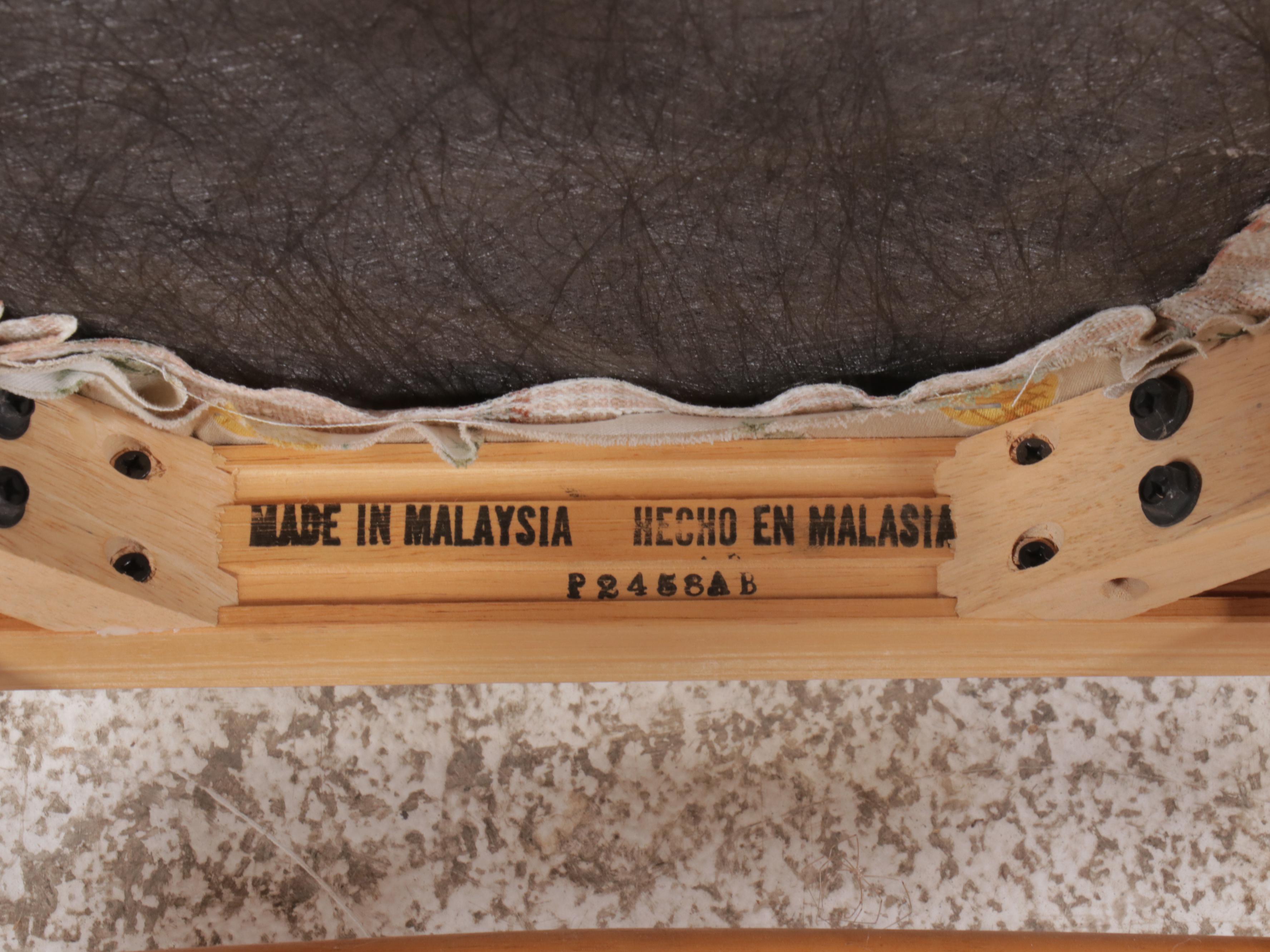 Pine Dining Table with Six Chairs, 21st Century