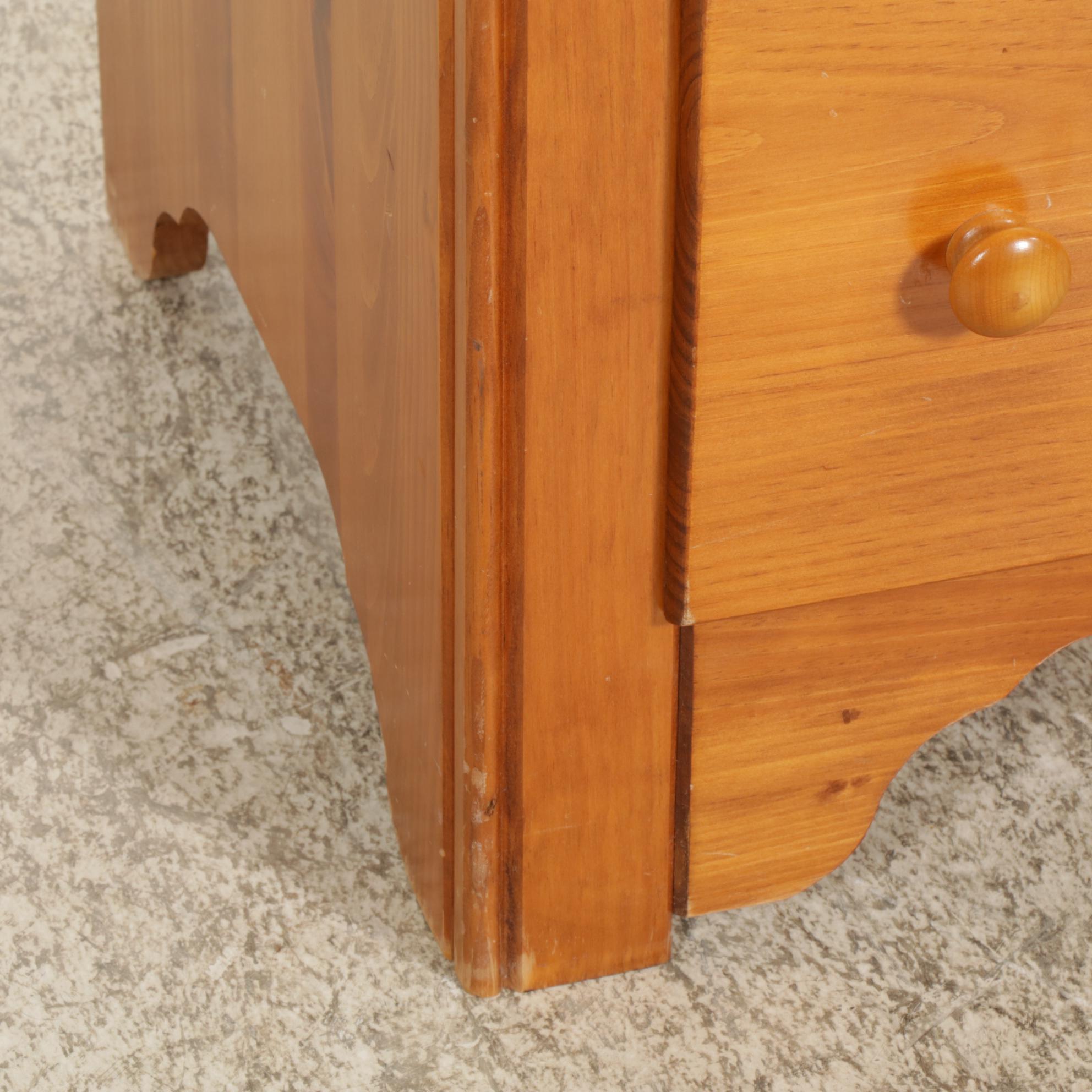 Yield House Pine Chest of Drawers, Late 20th Century