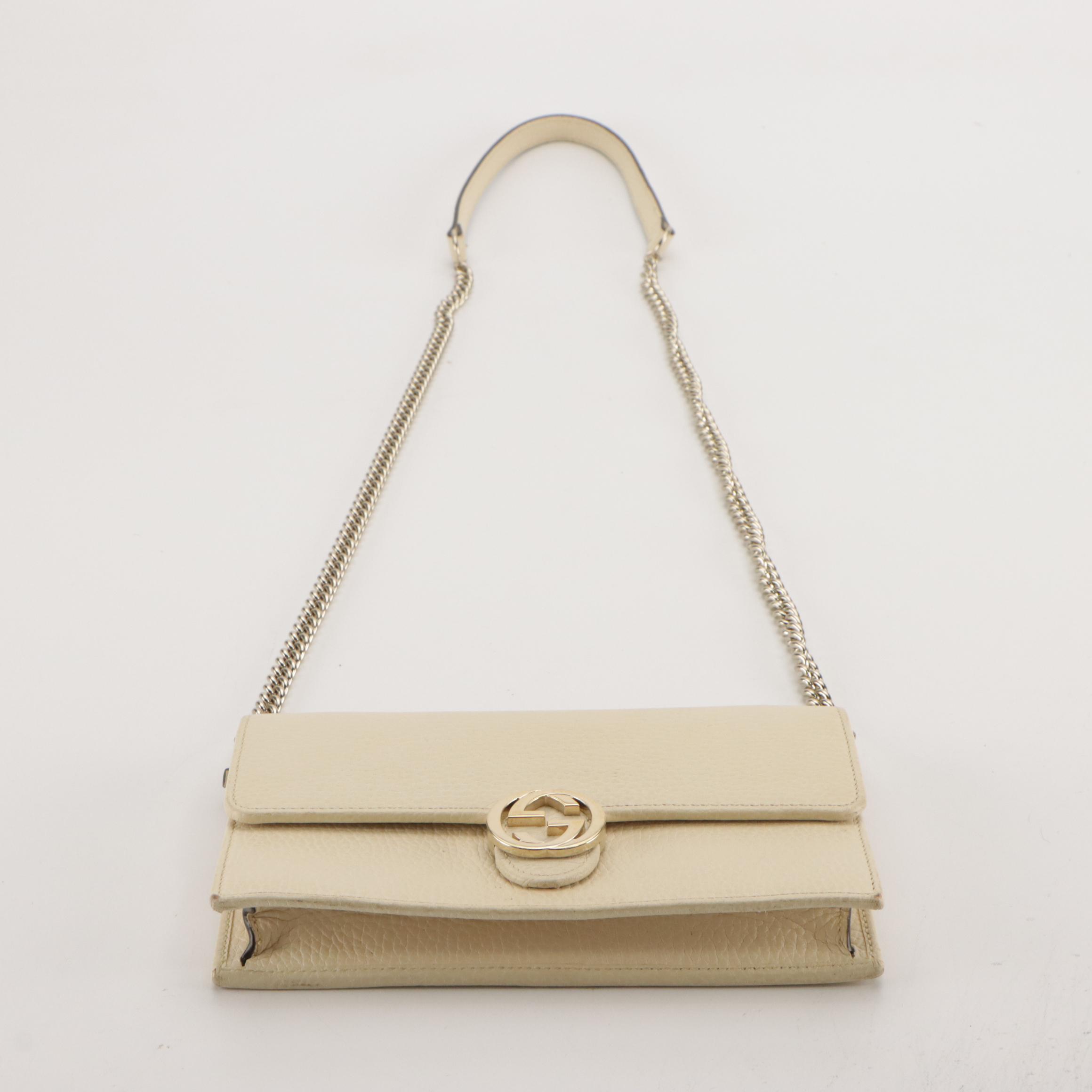 Gucci Interlocking G Wallet on Chain Crossbody Bag in White Grained Leather