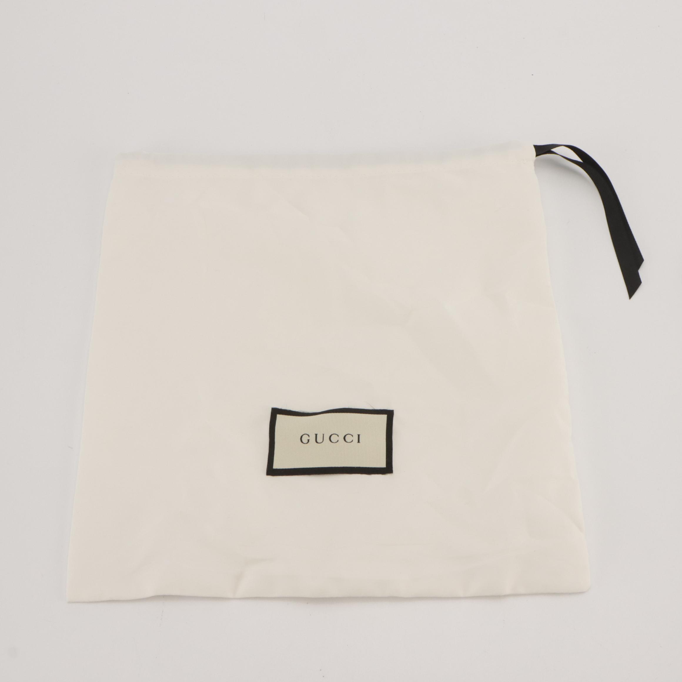 Gucci Interlocking G Wallet on Chain Crossbody Bag in White Grained Leather