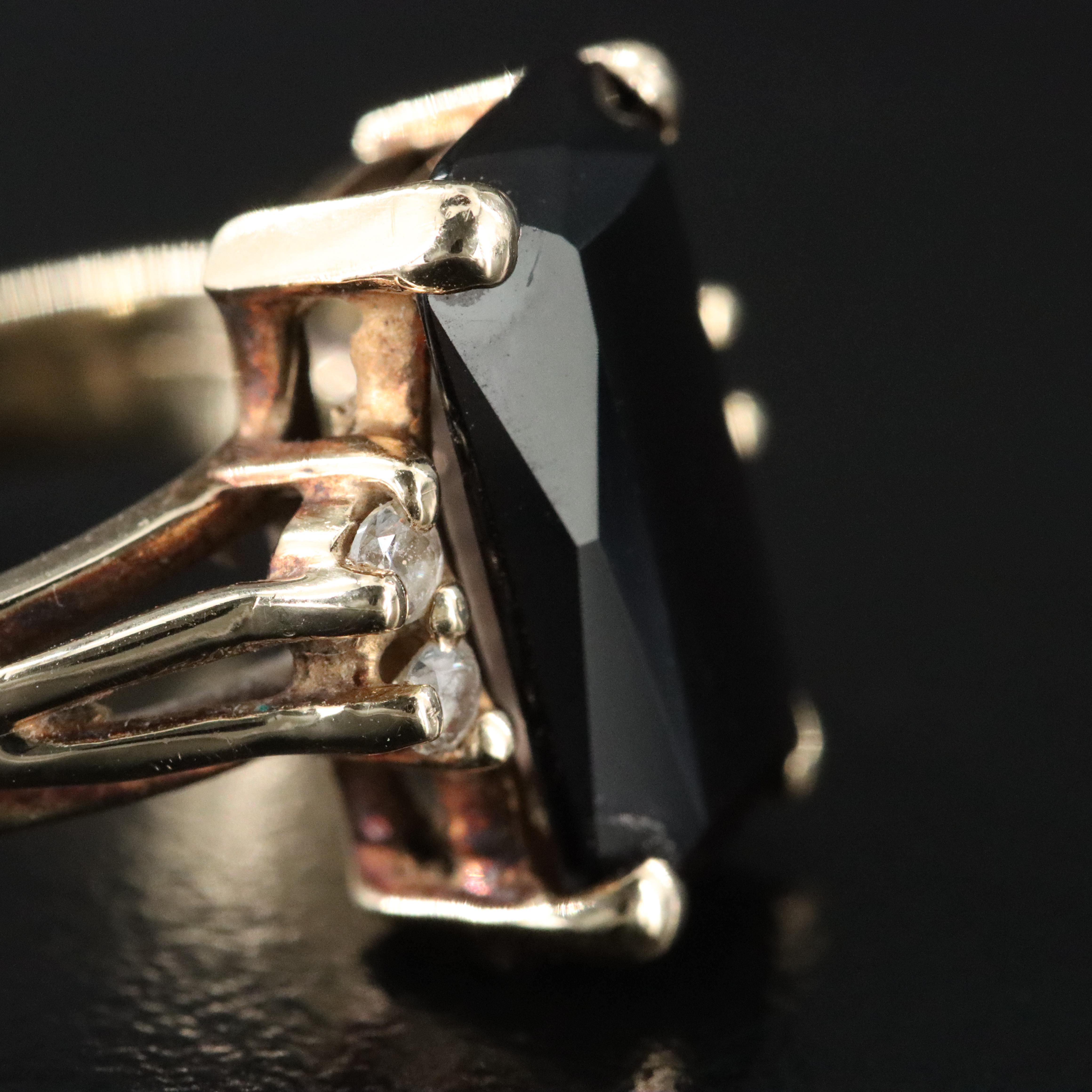 10K Onyx and CZ Ring