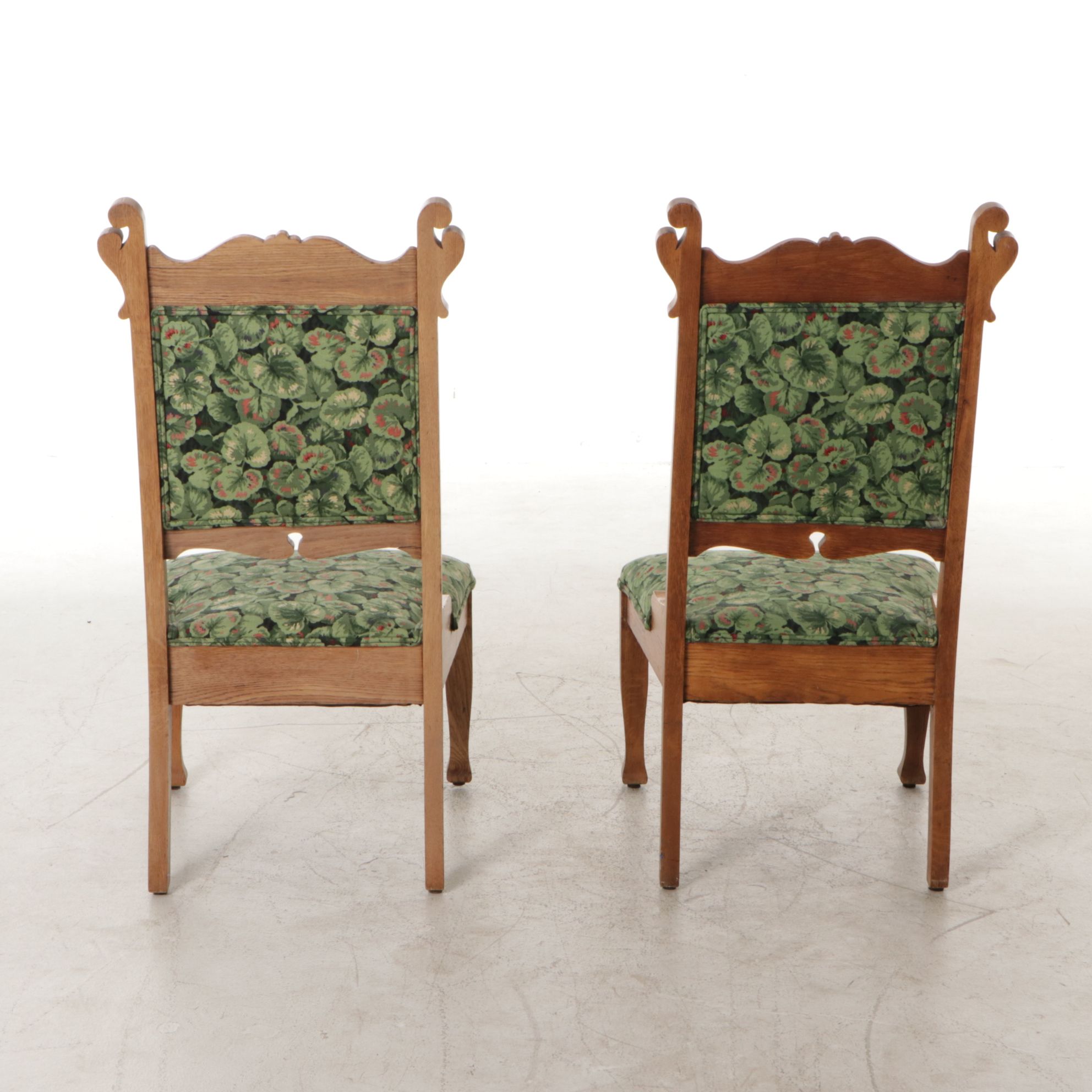 Pair of Victorian Carved Oak Side Chairs, Early 20th Century