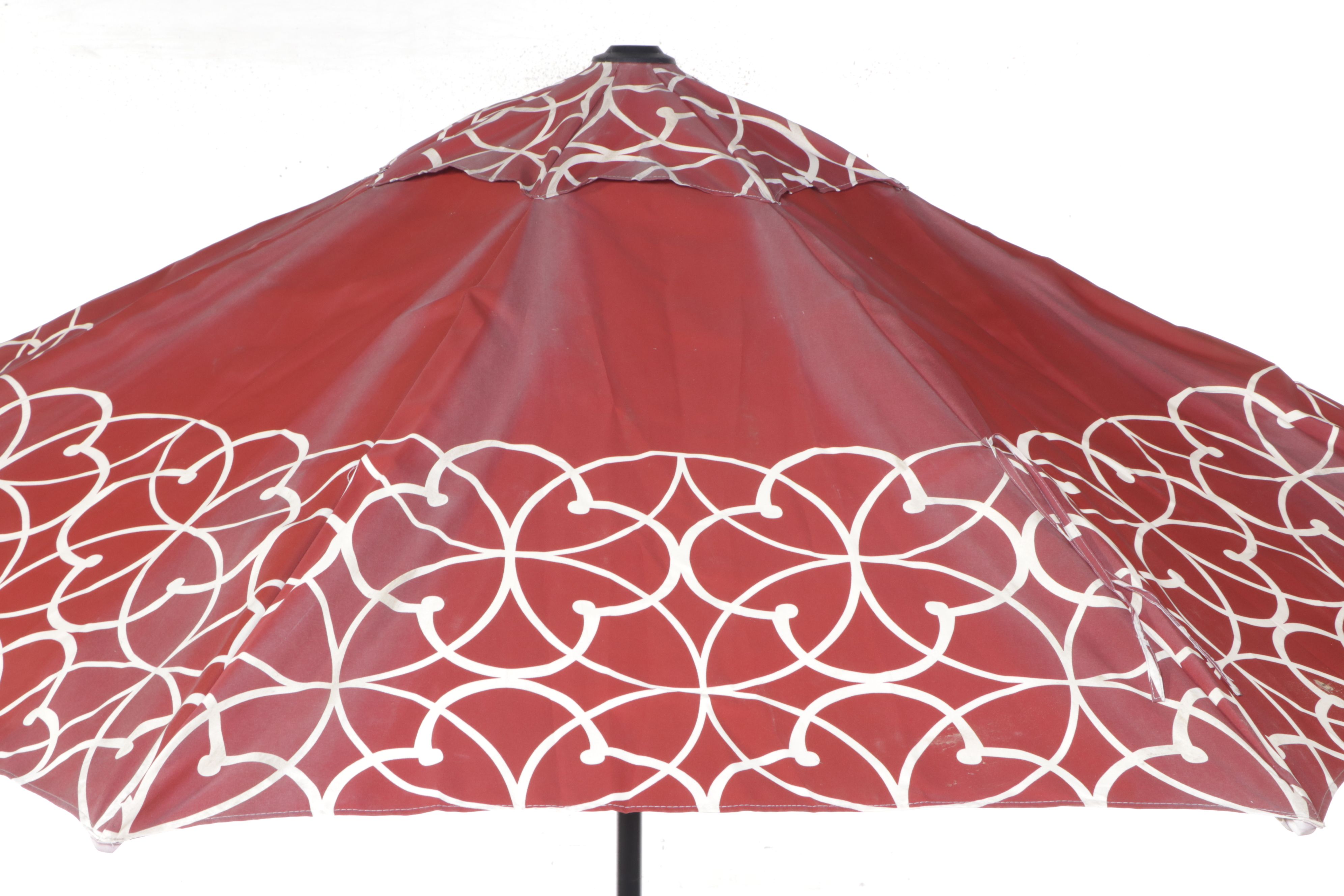 Metal Mesh Patio Dining Set with Contemporary Umbrella