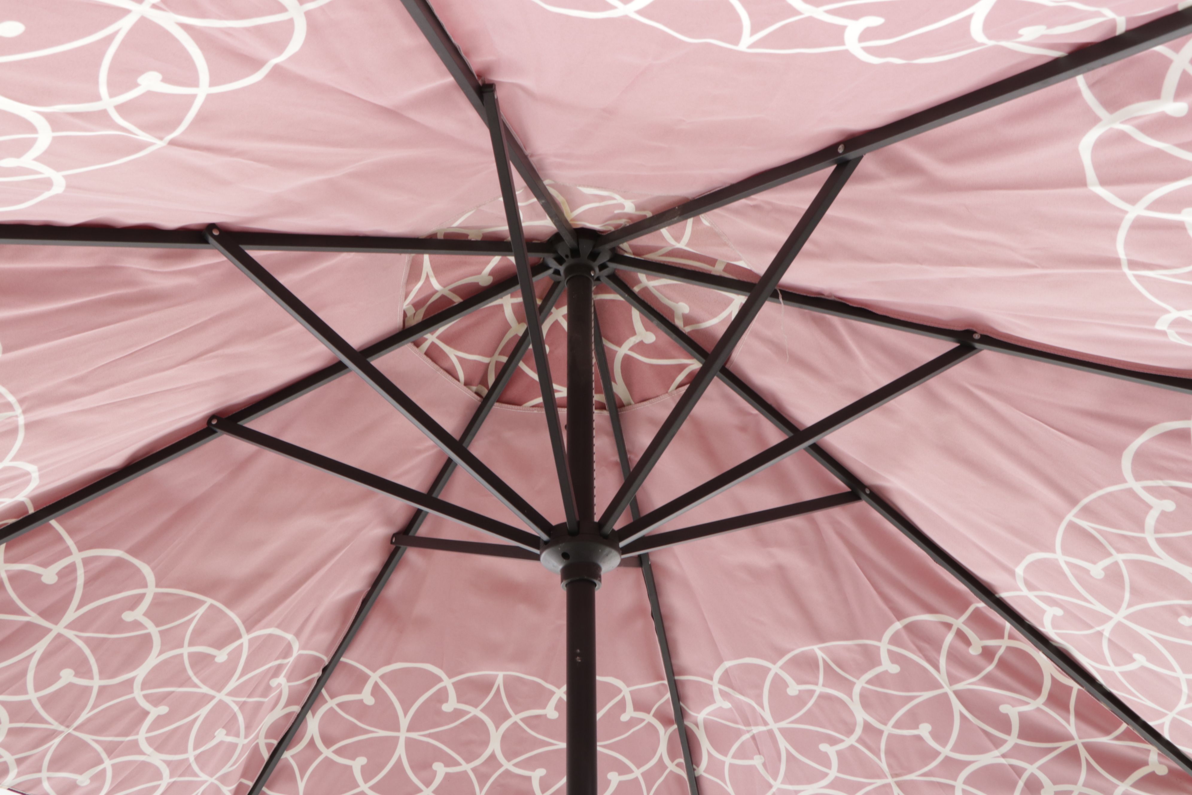 Metal Mesh Patio Dining Set with Contemporary Umbrella