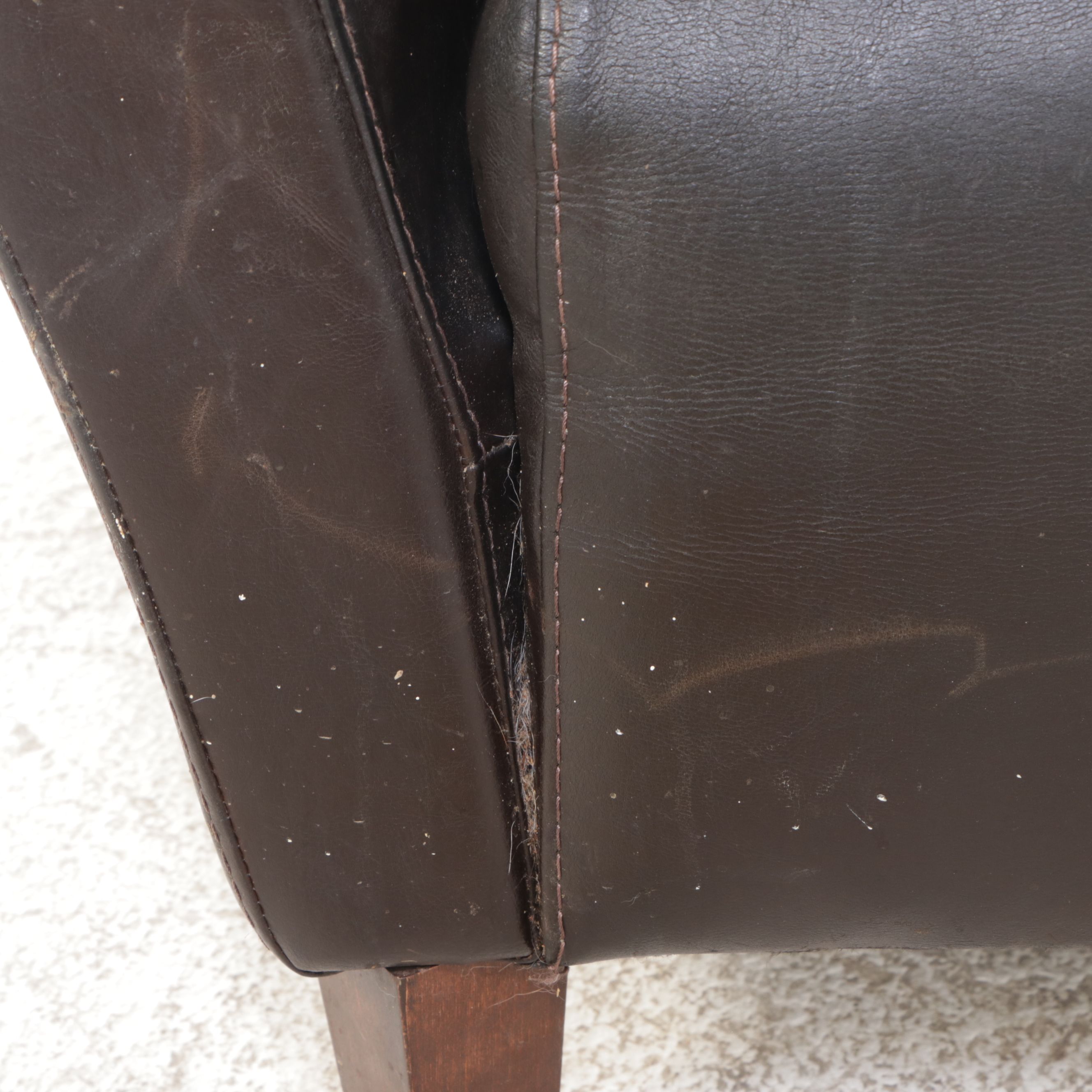 Maxim Italian Leather Upholstered Lounge Chair and Ottoman, Late 20th Century