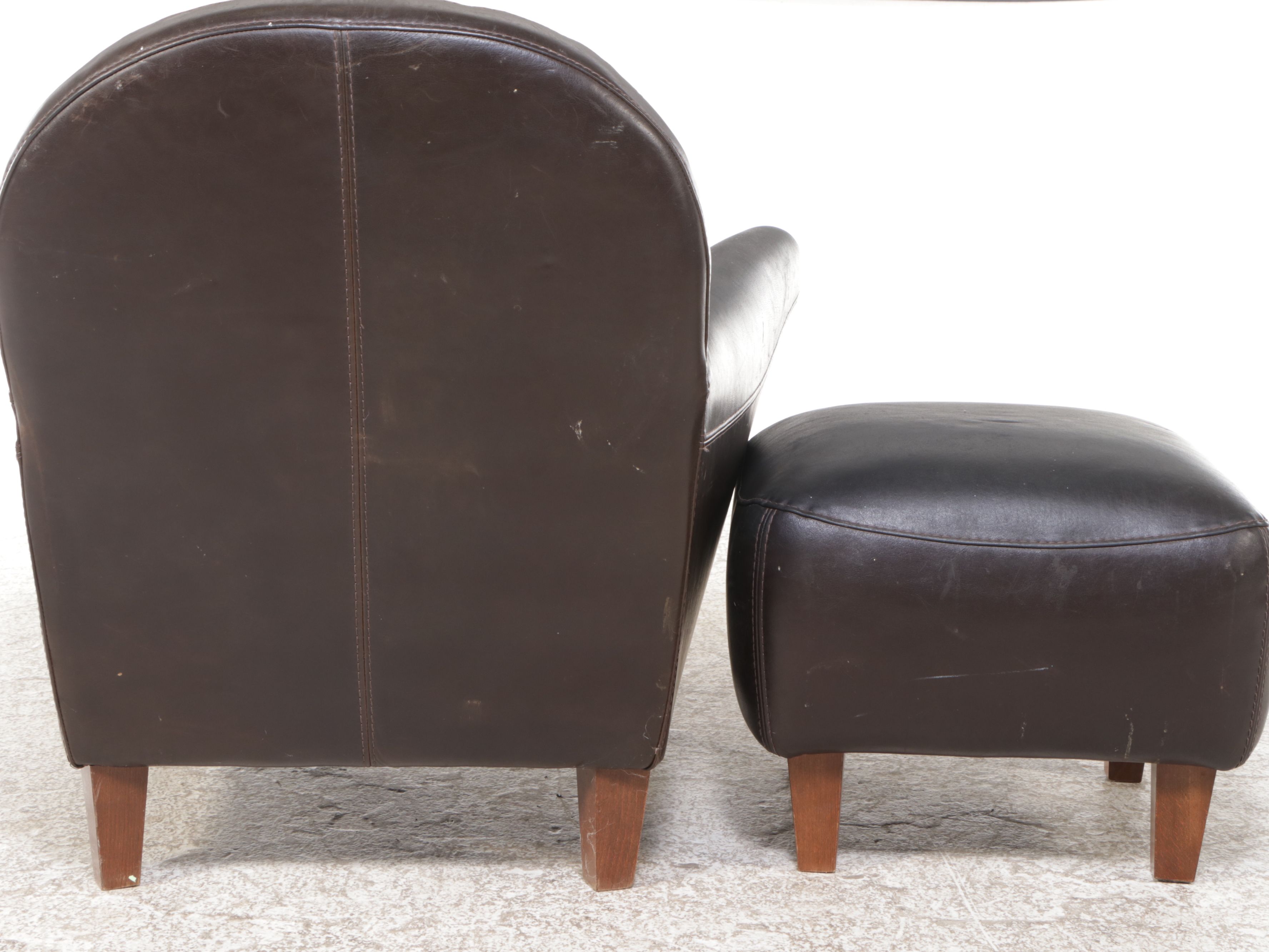 Maxim Italian Leather Upholstered Lounge Chair and Ottoman, Late 20th Century