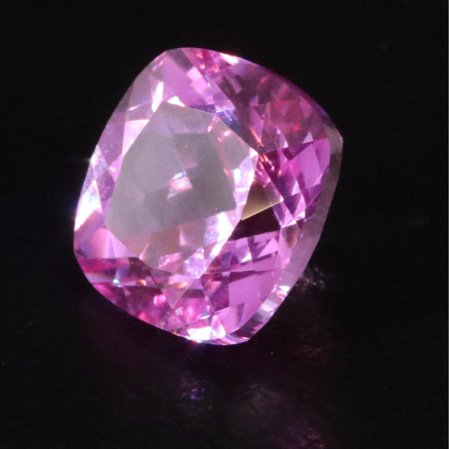 Loose 4.53 CT Lab Grown Sapphire