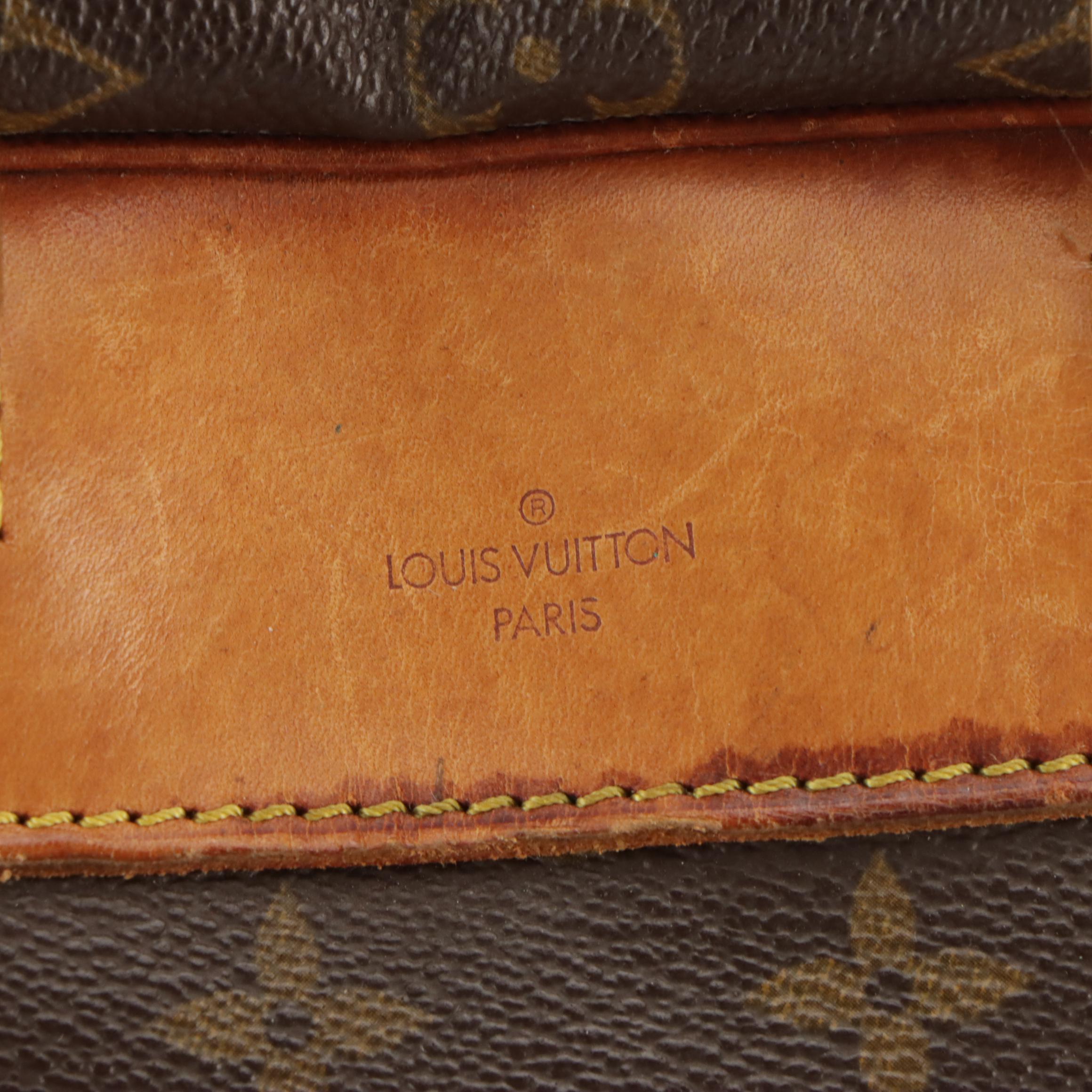 Louis Vuitton Deauville Handbag in Monogram Canvas and Vachetta Leather