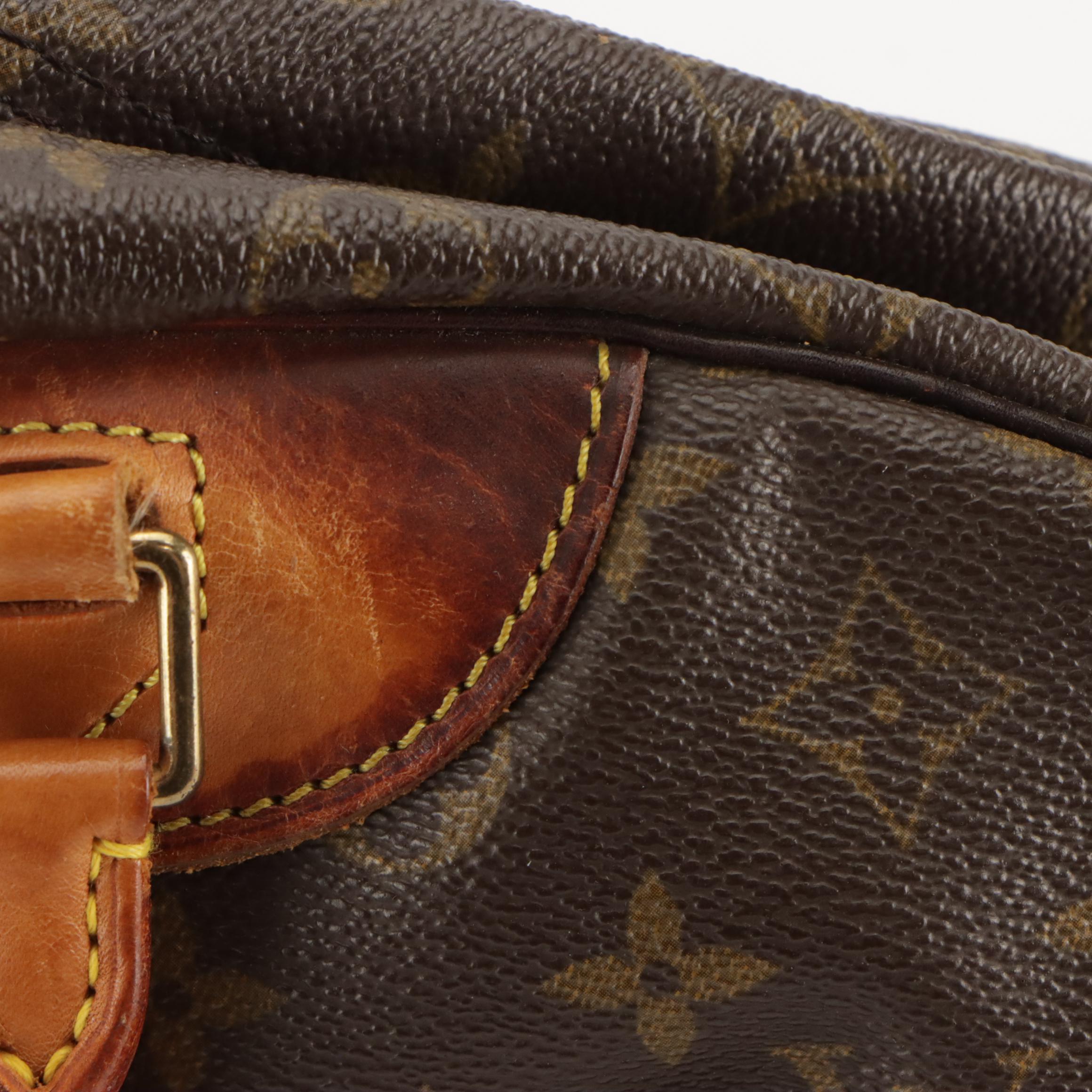 Louis Vuitton Deauville Handbag in Monogram Canvas and Vachetta Leather