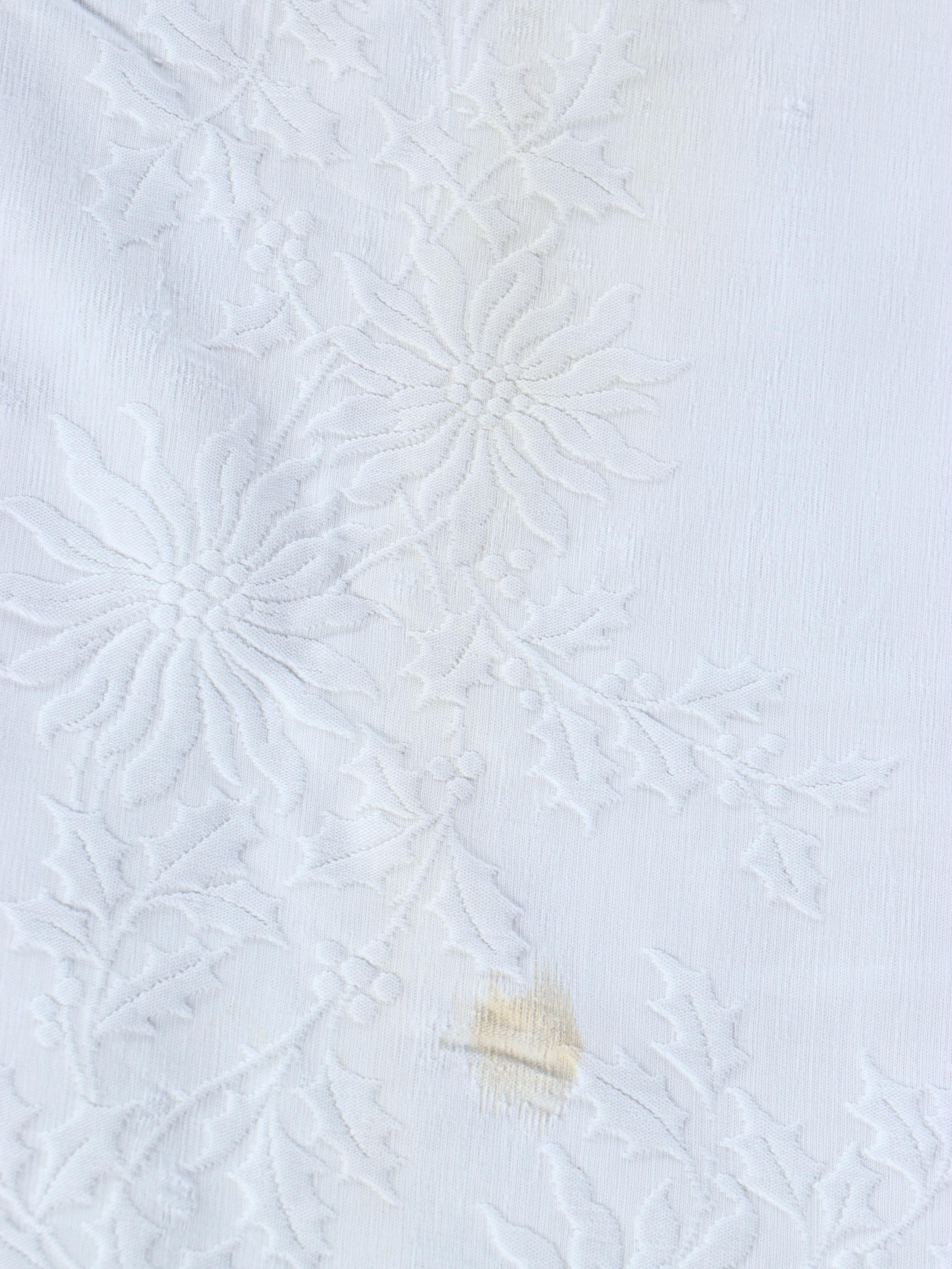 Crochet Rose and Block Coverlet with Tufted Matelassé Coverlets, Accent Pillows