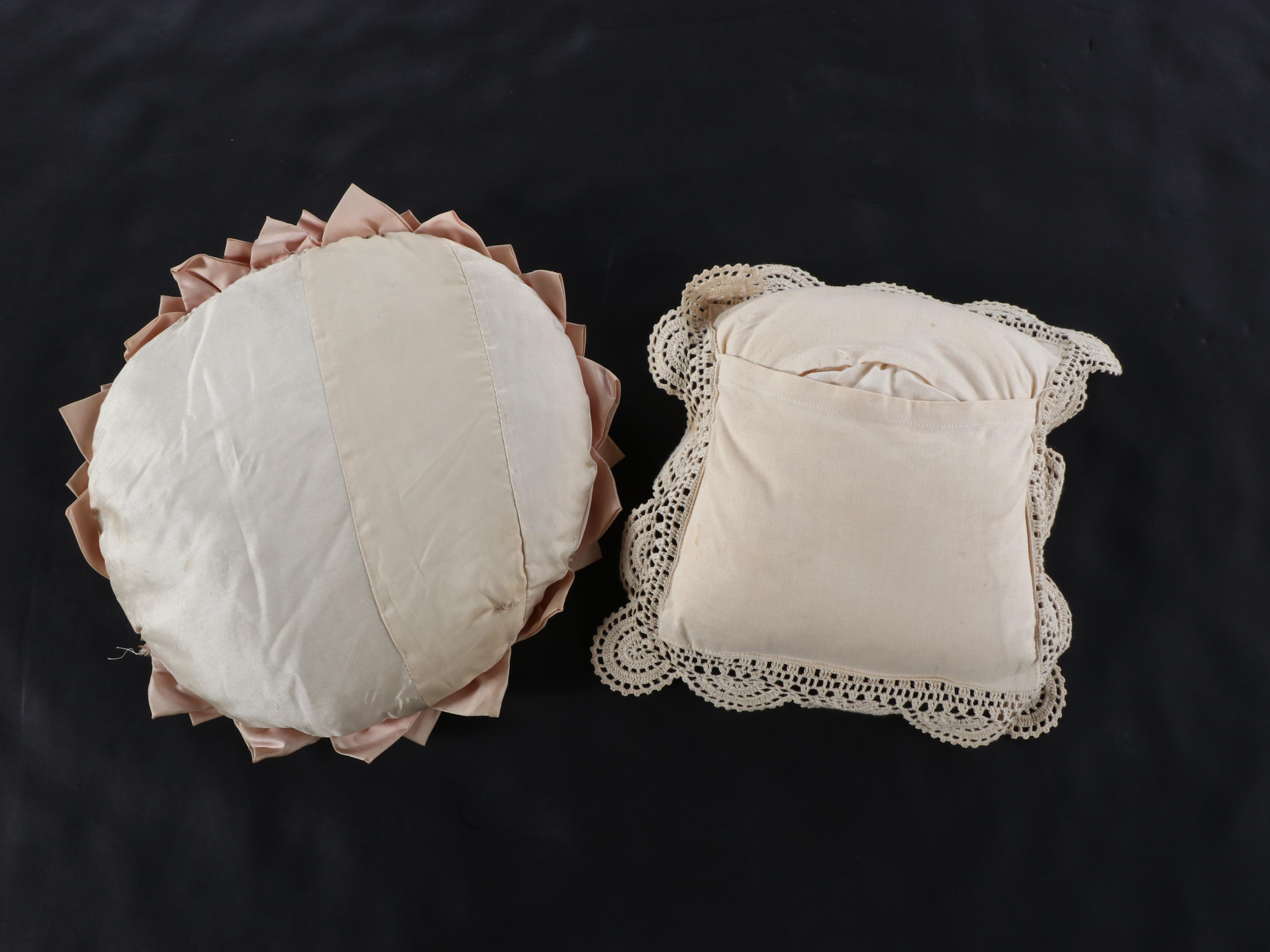 Crochet Rose and Block Coverlet with Tufted Matelassé Coverlets, Accent Pillows