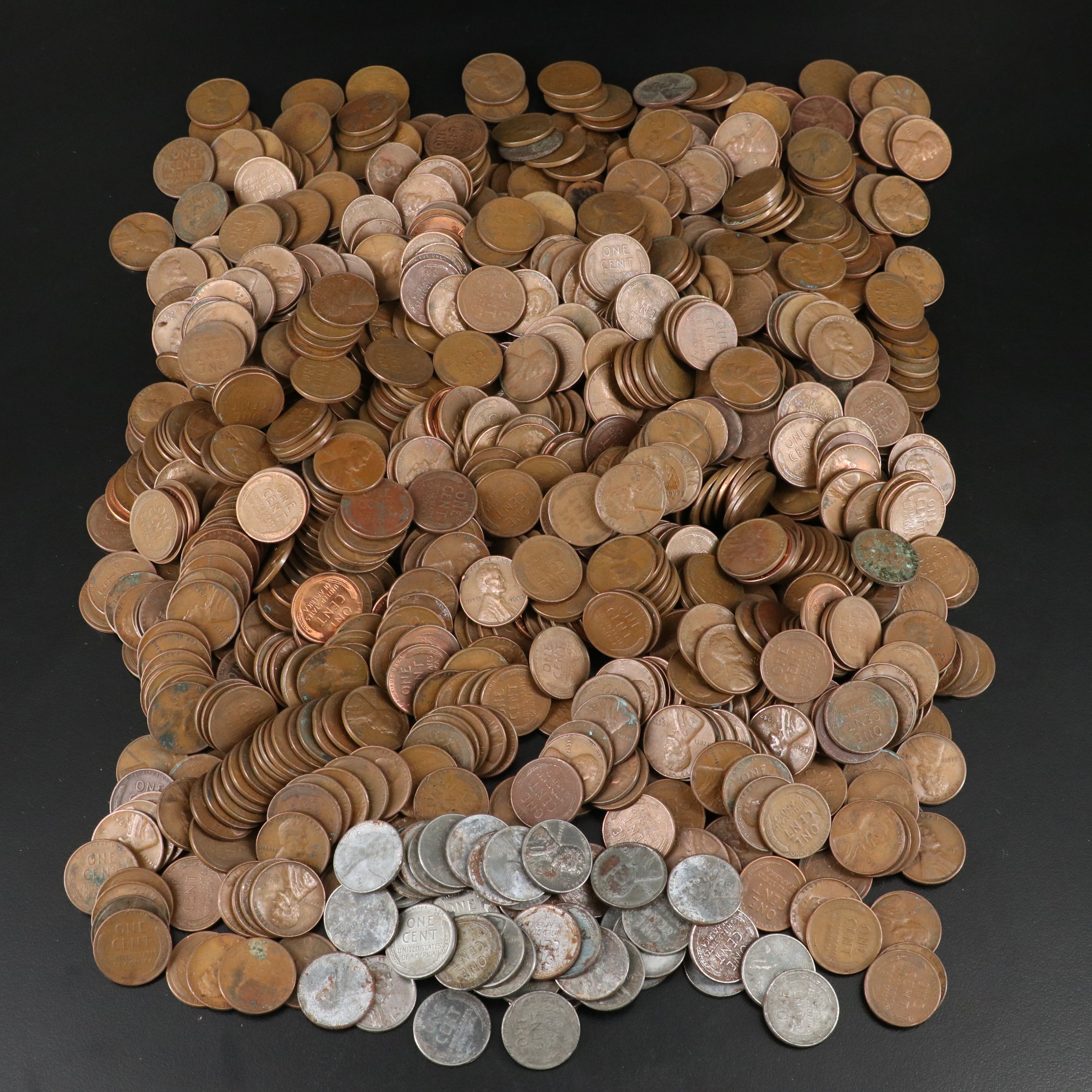 1,050 Lincoln Wheat Cents, Including WWII Steel Cents