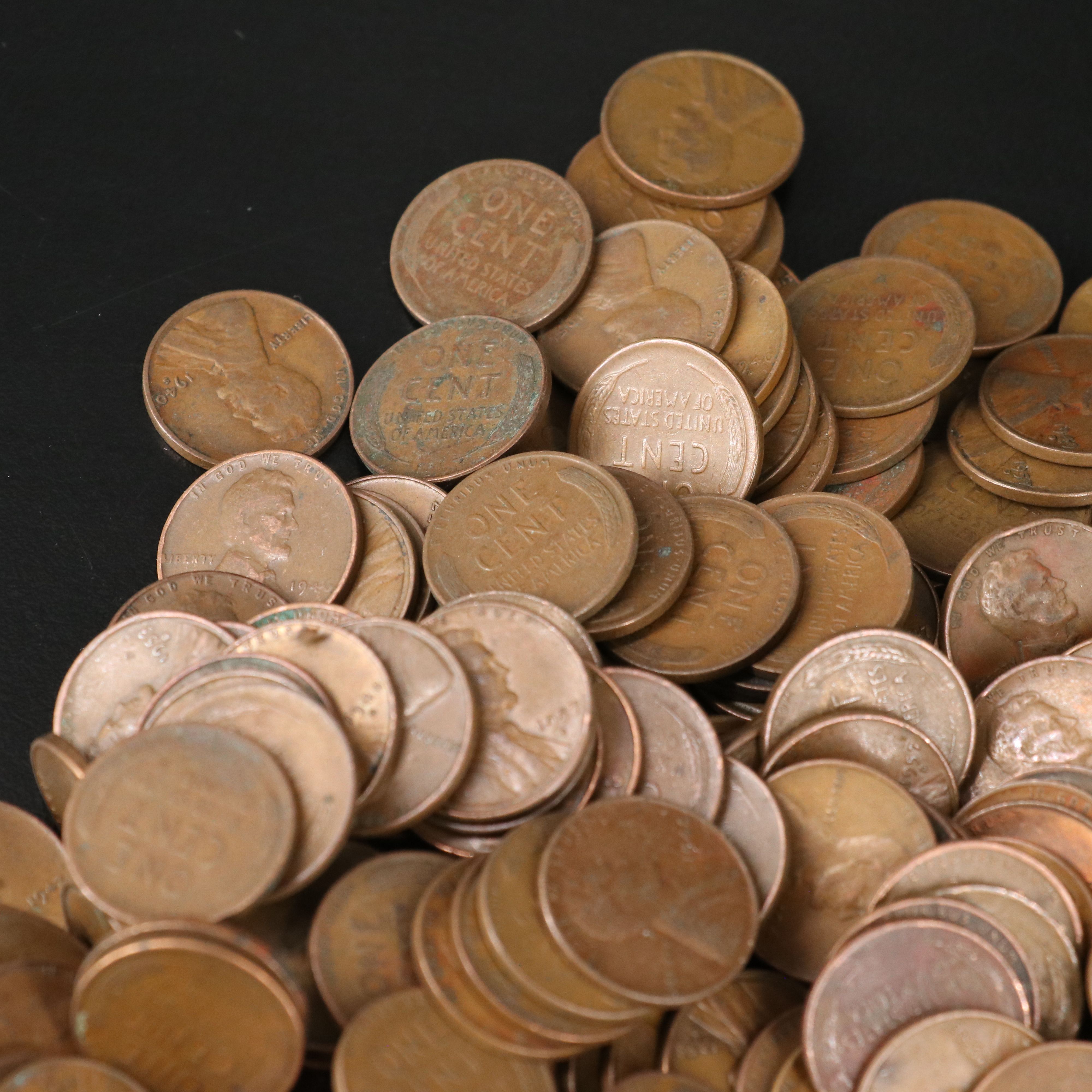1,050 Lincoln Wheat Cents, Including WWII Steel Cents