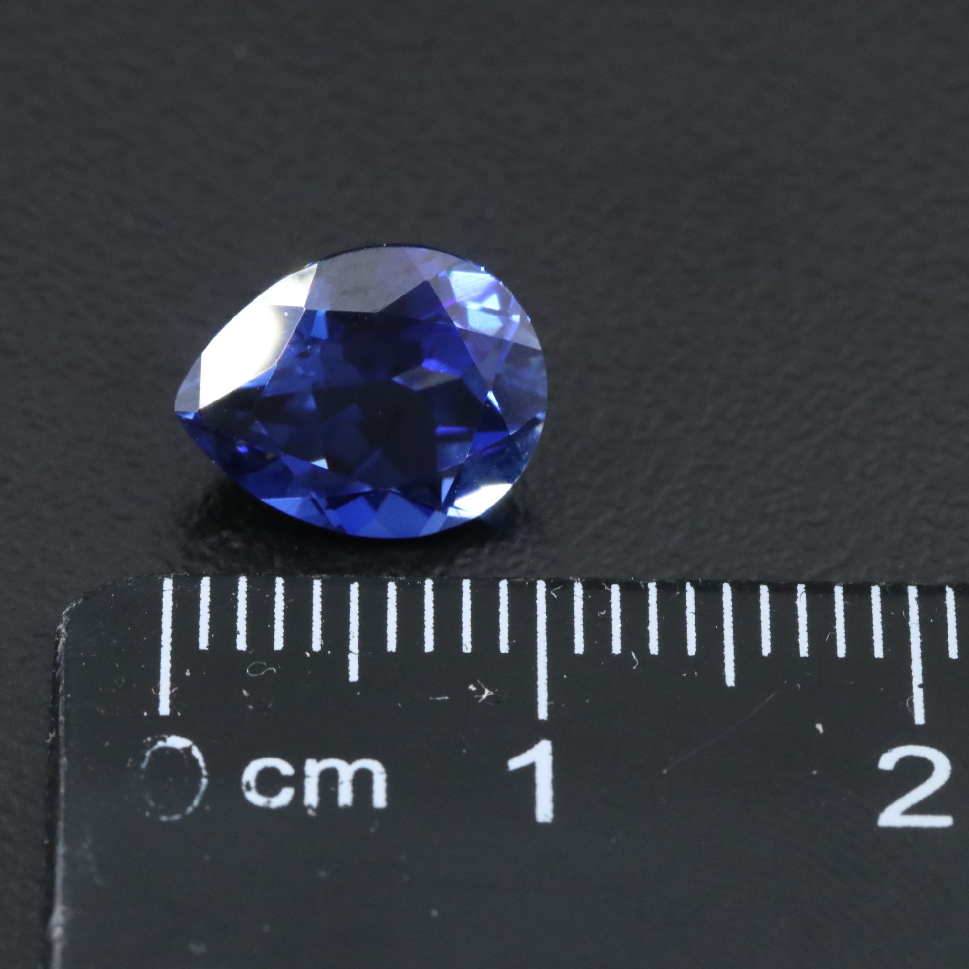Loose 3.22 CT Lab Grown Sapphire