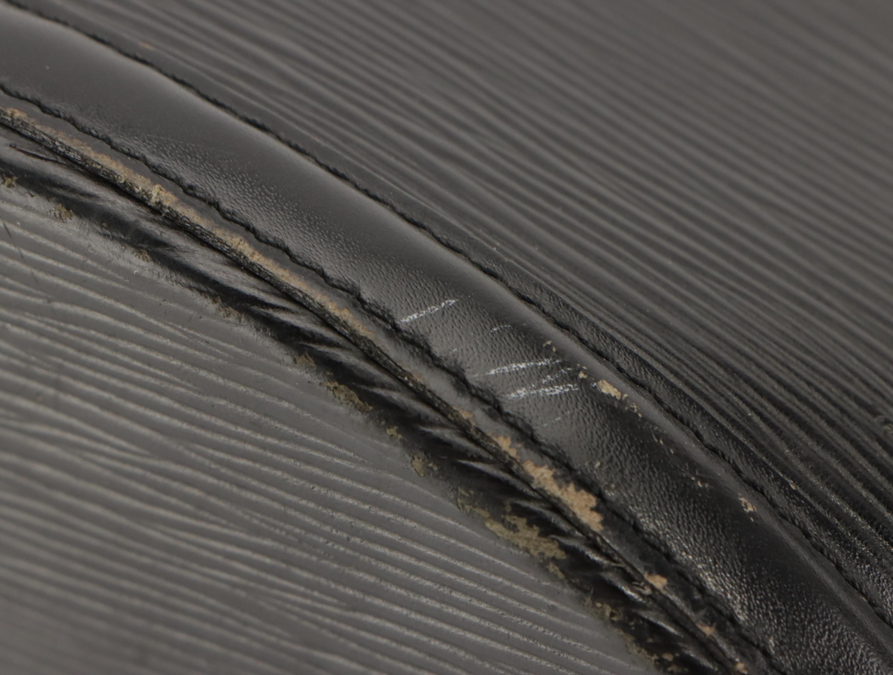 Louis Vuitton Saint Jacques GM in Black Epi/Smooth Leather