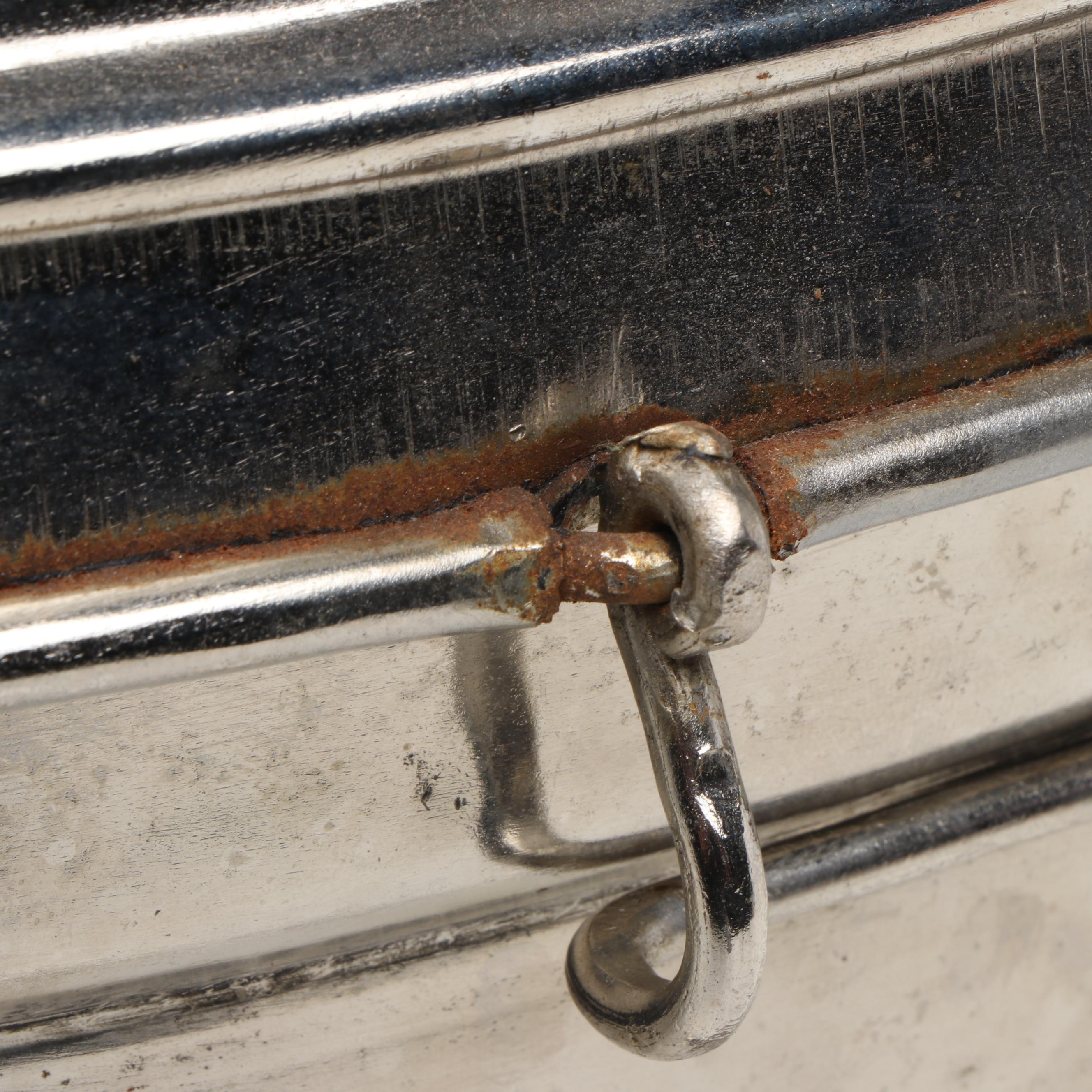 Mid Century Modern Style Metal Ice Bucket with Lid, Mid to Late 20th Century