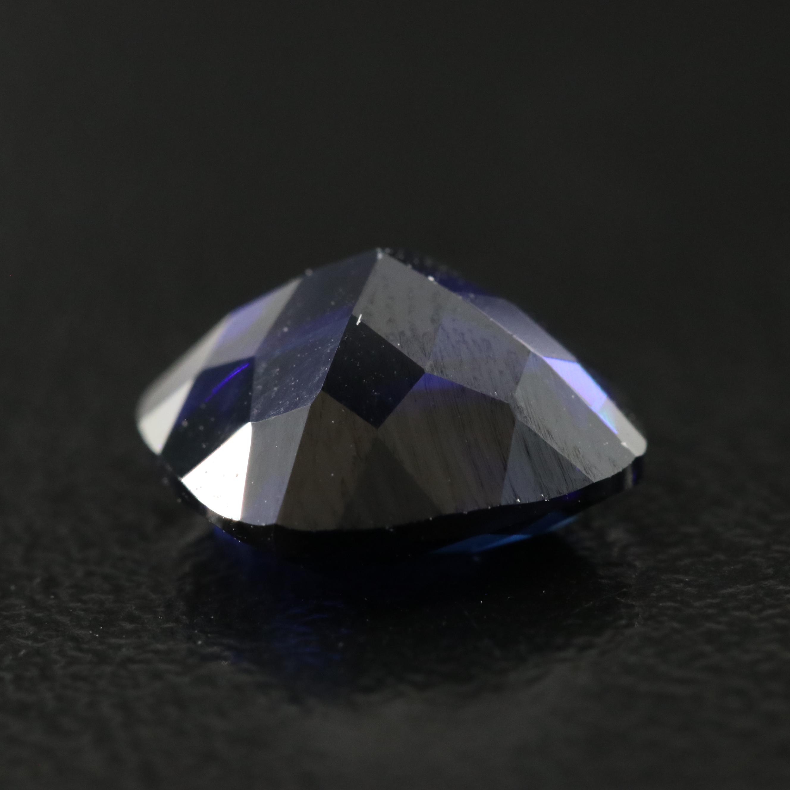 Loose 4.02 CT Lab Grown Sapphire