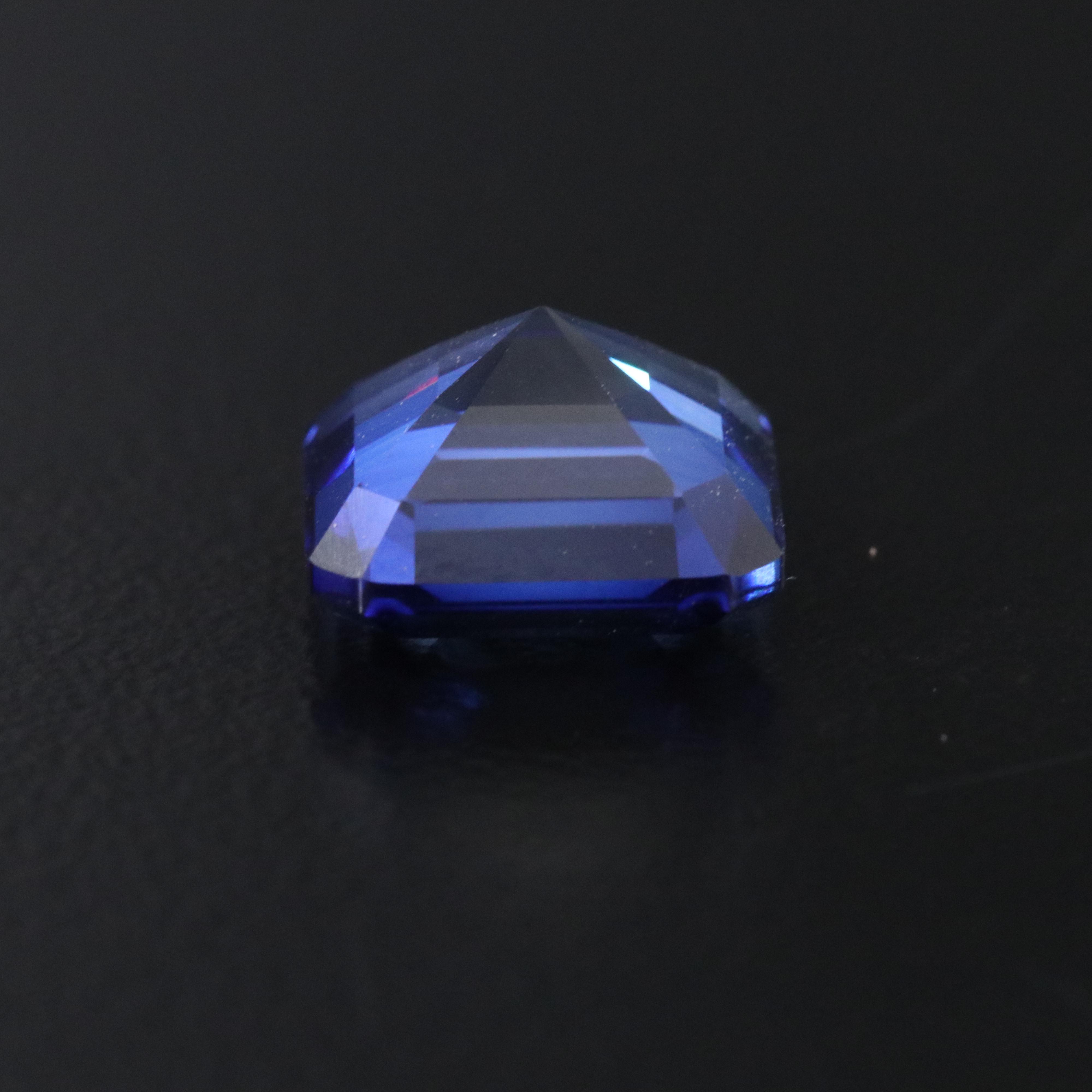 Loose 6.65 CT Lab Grown Sapphire