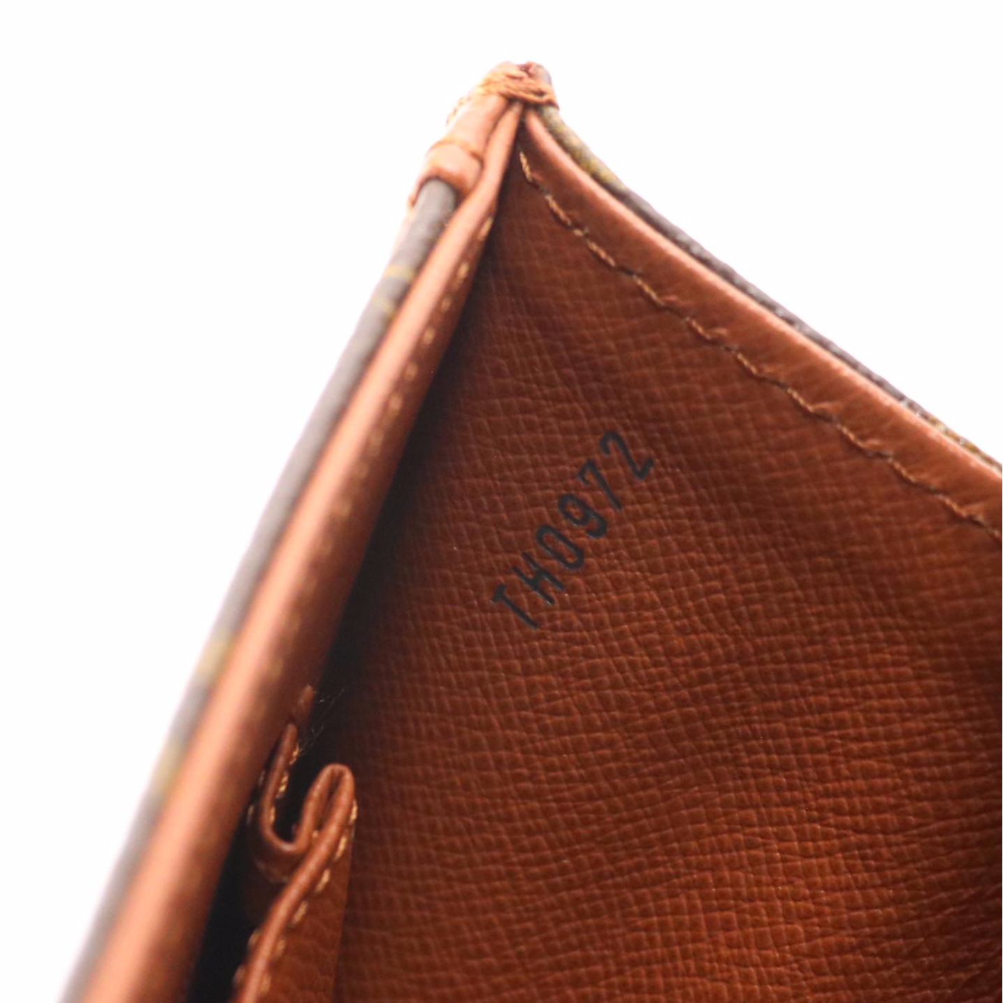 Louis Vuitton Pochette Dame GM Clutch Bag in Monogram Canvas